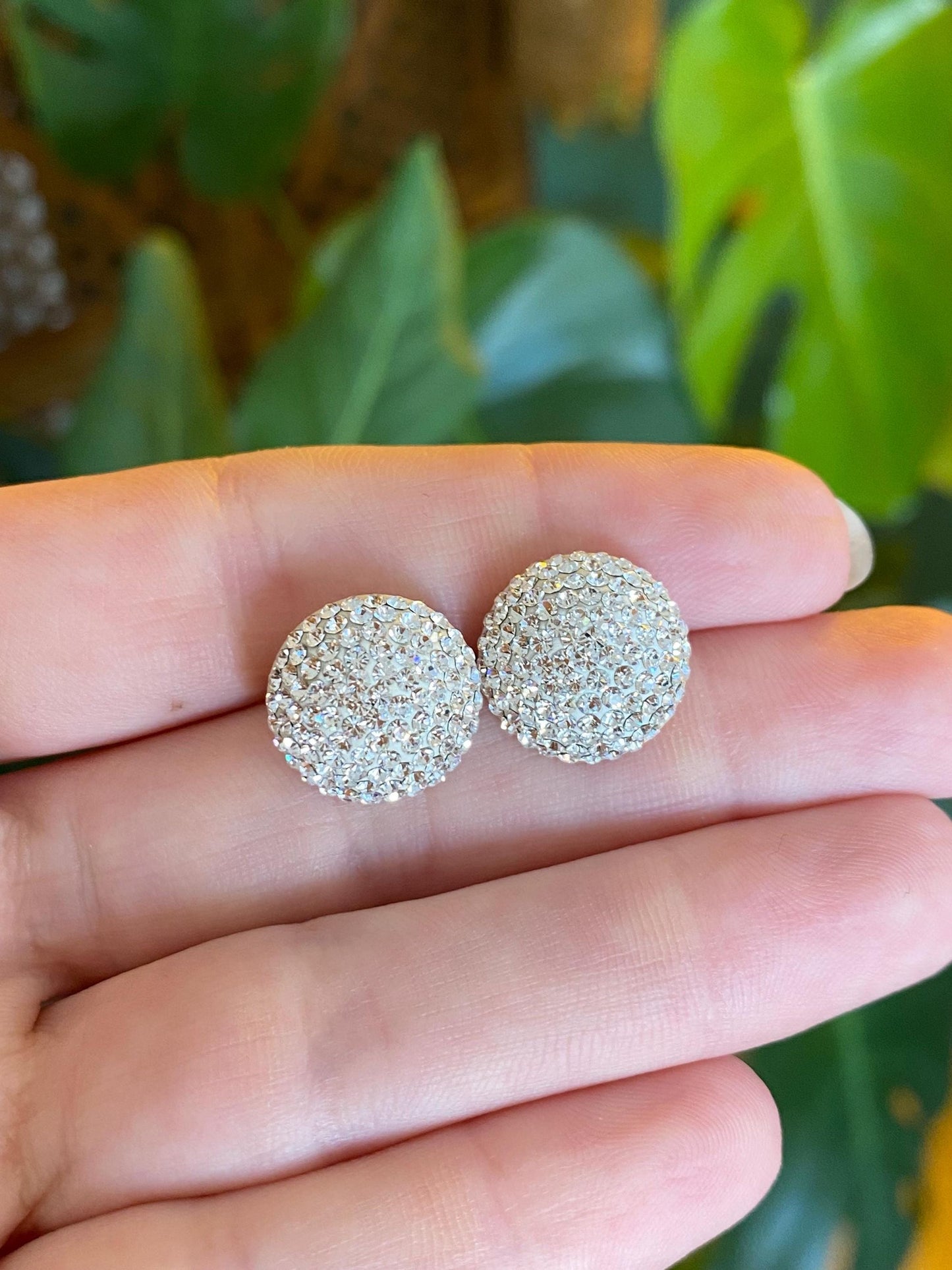 Vintage 14k Yellow Gold Clear Cubic Zirconia Cluster Domed Stud Earrings