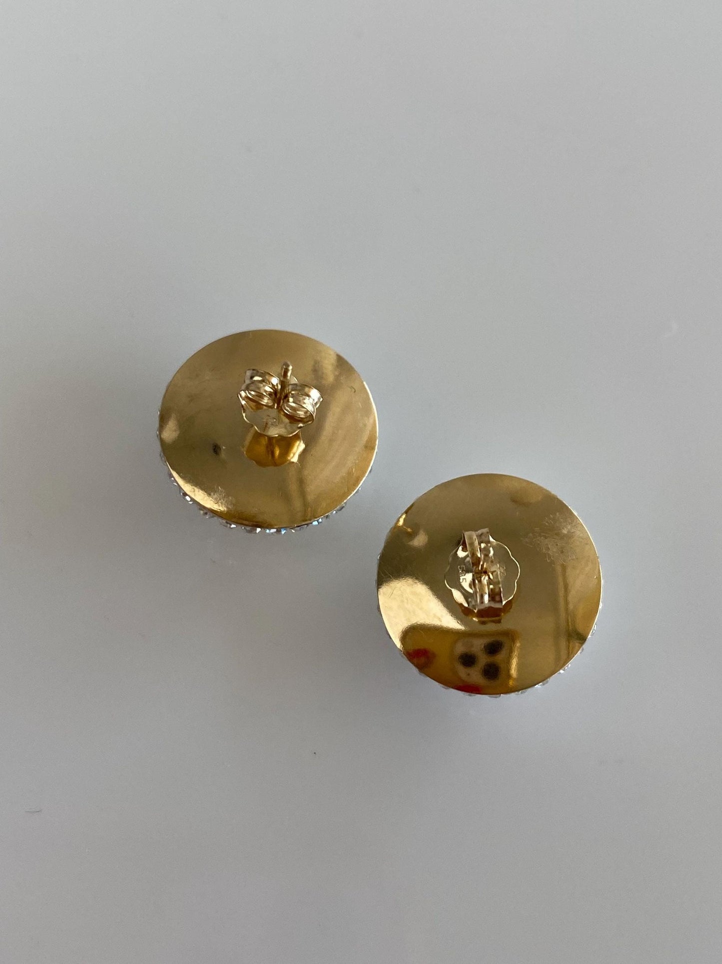 Vintage 14k Yellow Gold Clear Cubic Zirconia Cluster Domed Stud Earrings