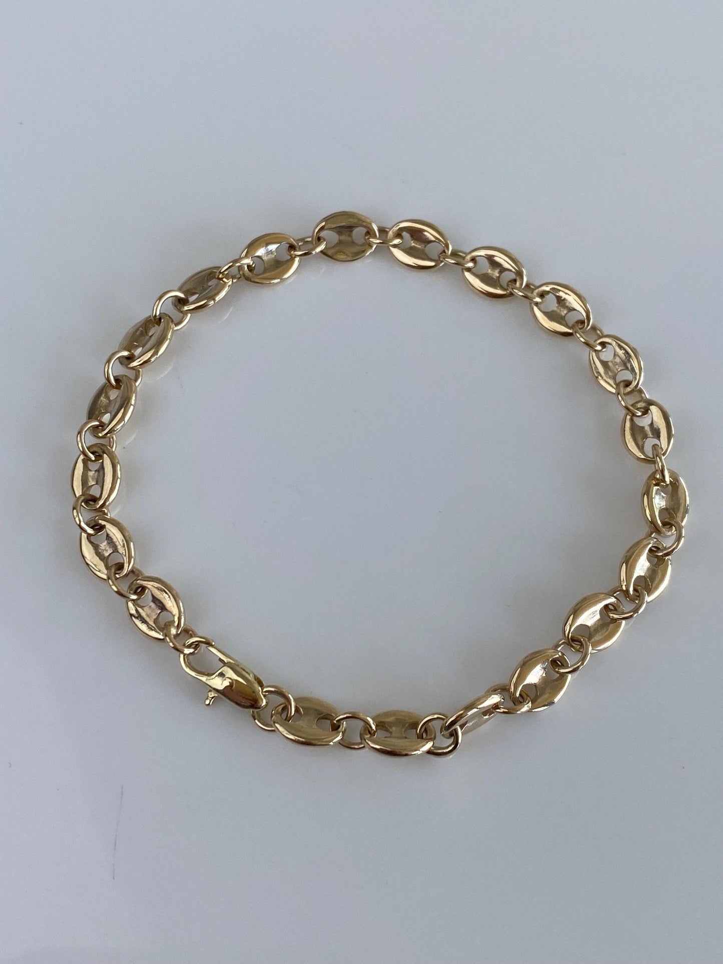 Vintage Solid 9k Yellow Gold Mariner Link Bracelet - 8 inches