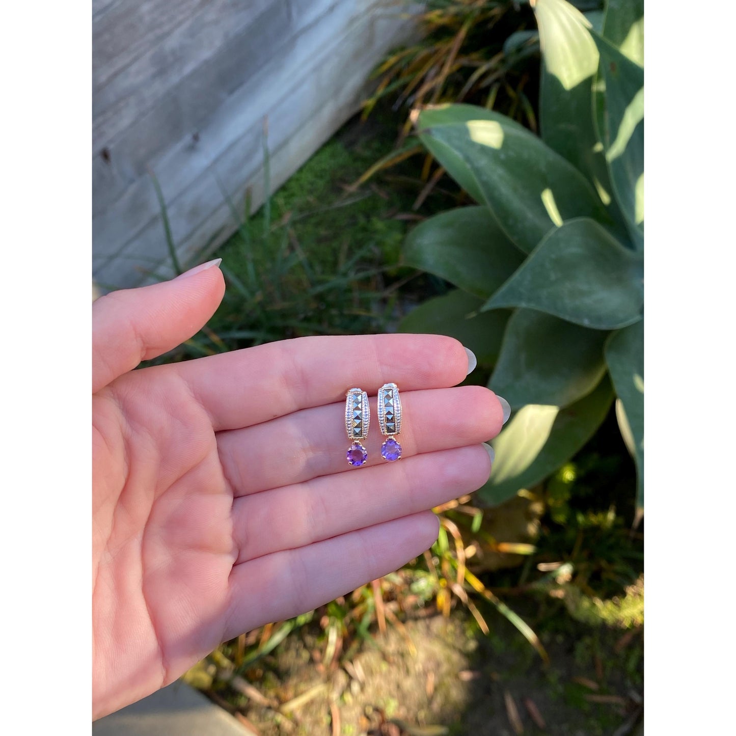 Vintage Solid 14k Yellow Gold Amethyst Pyramid Texture Drop Earrings