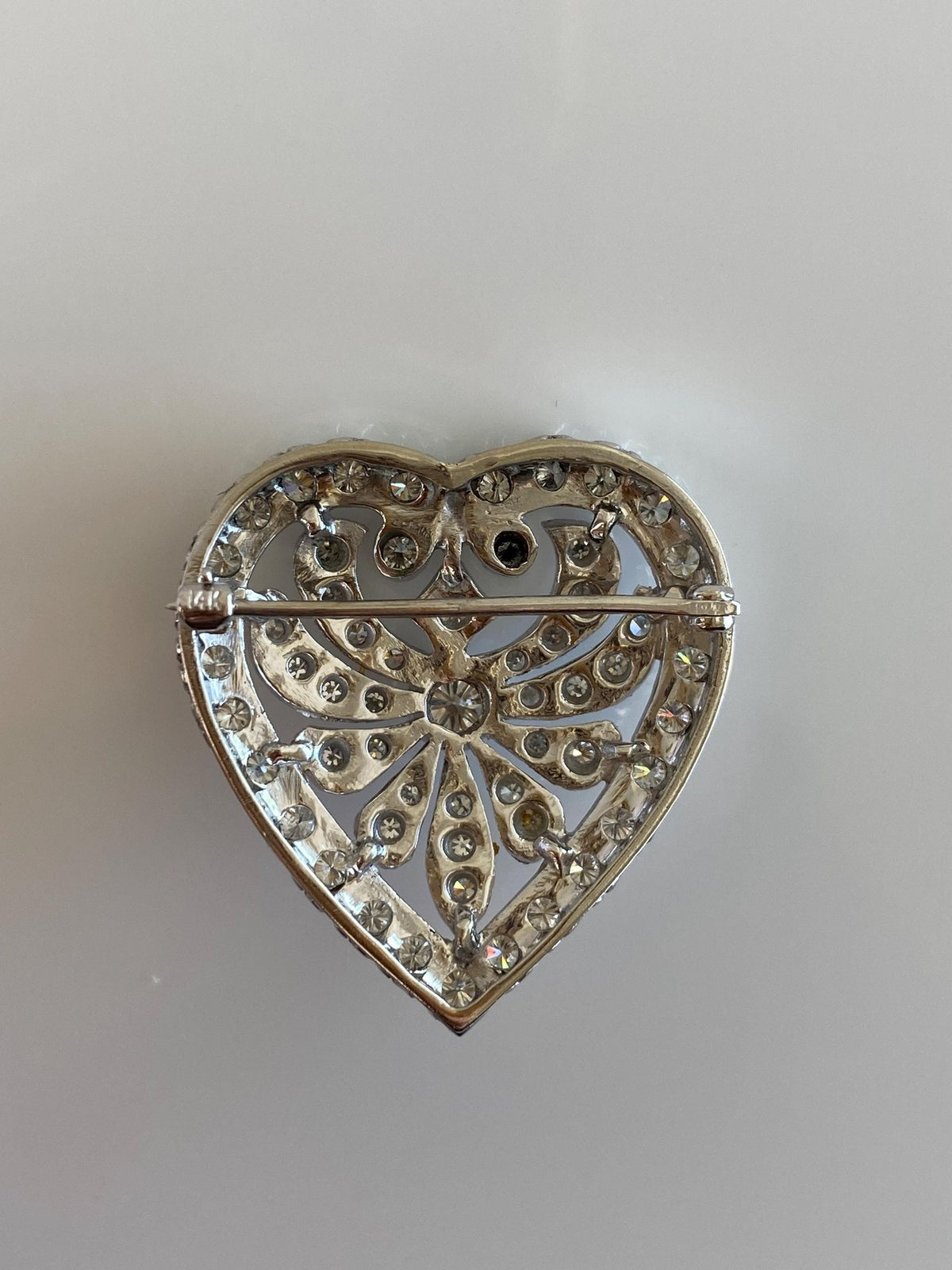 Vintage Solid 14k White Gold Diamonds Heart Brooch Pin