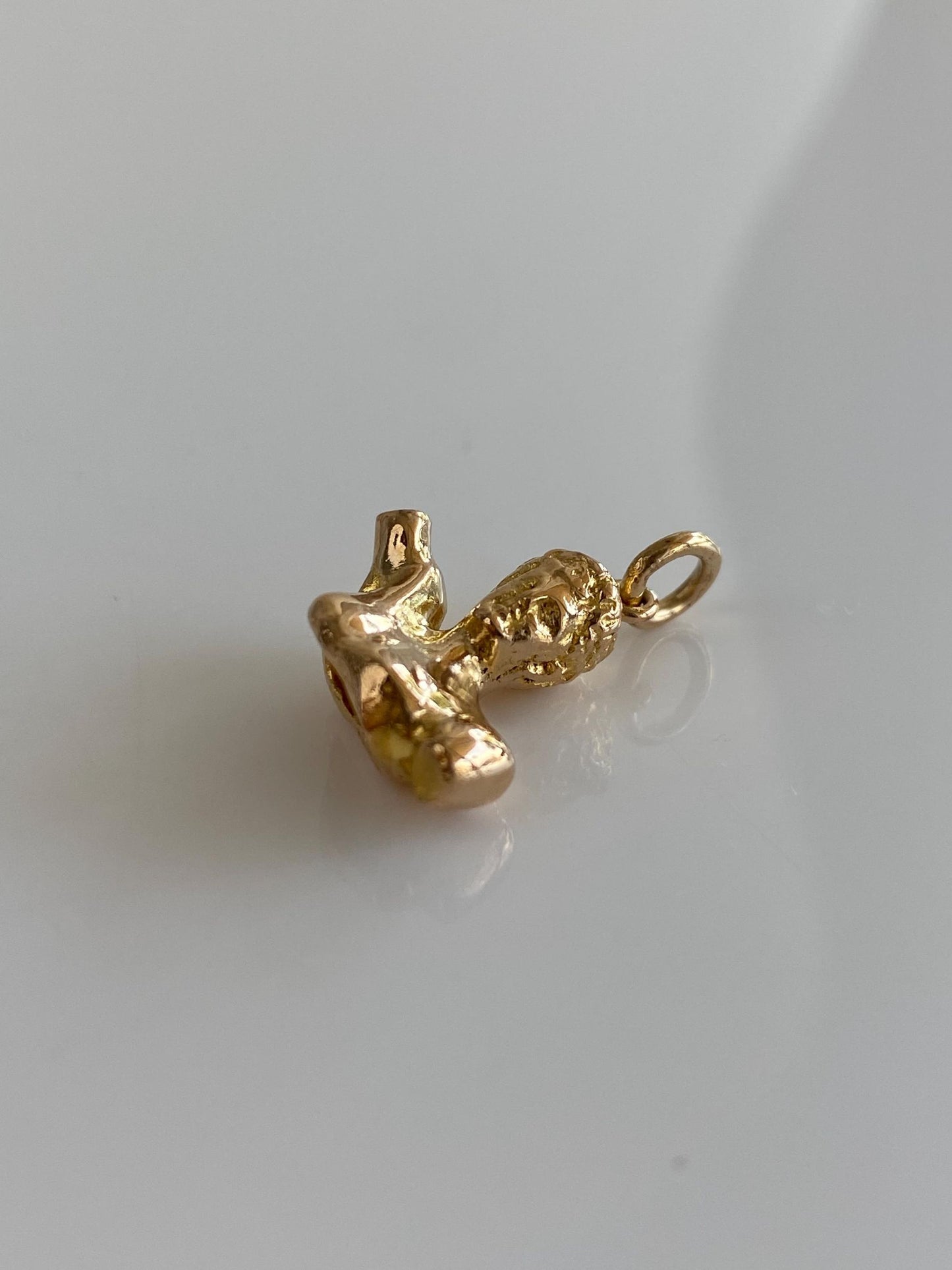 Vintage Solid 18k Yellow Gold Bust Charm