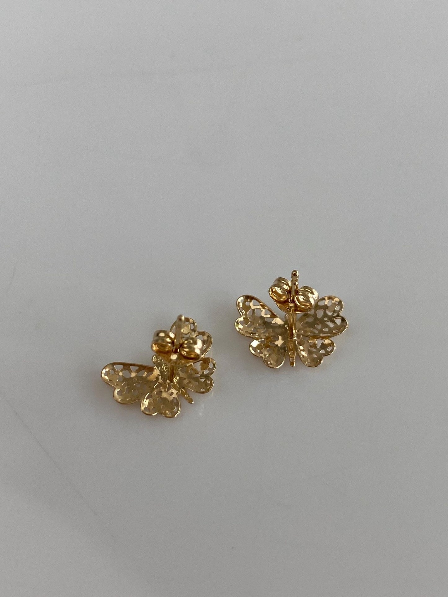 Vintage Solid 14k Yellow Gold Filigree Butterfly Stud Earrings