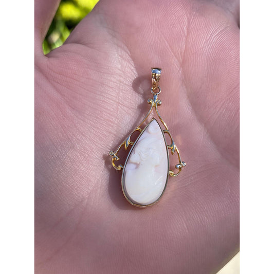 Vintage Solid 10k Yellow Gold Coral Cameo Charm