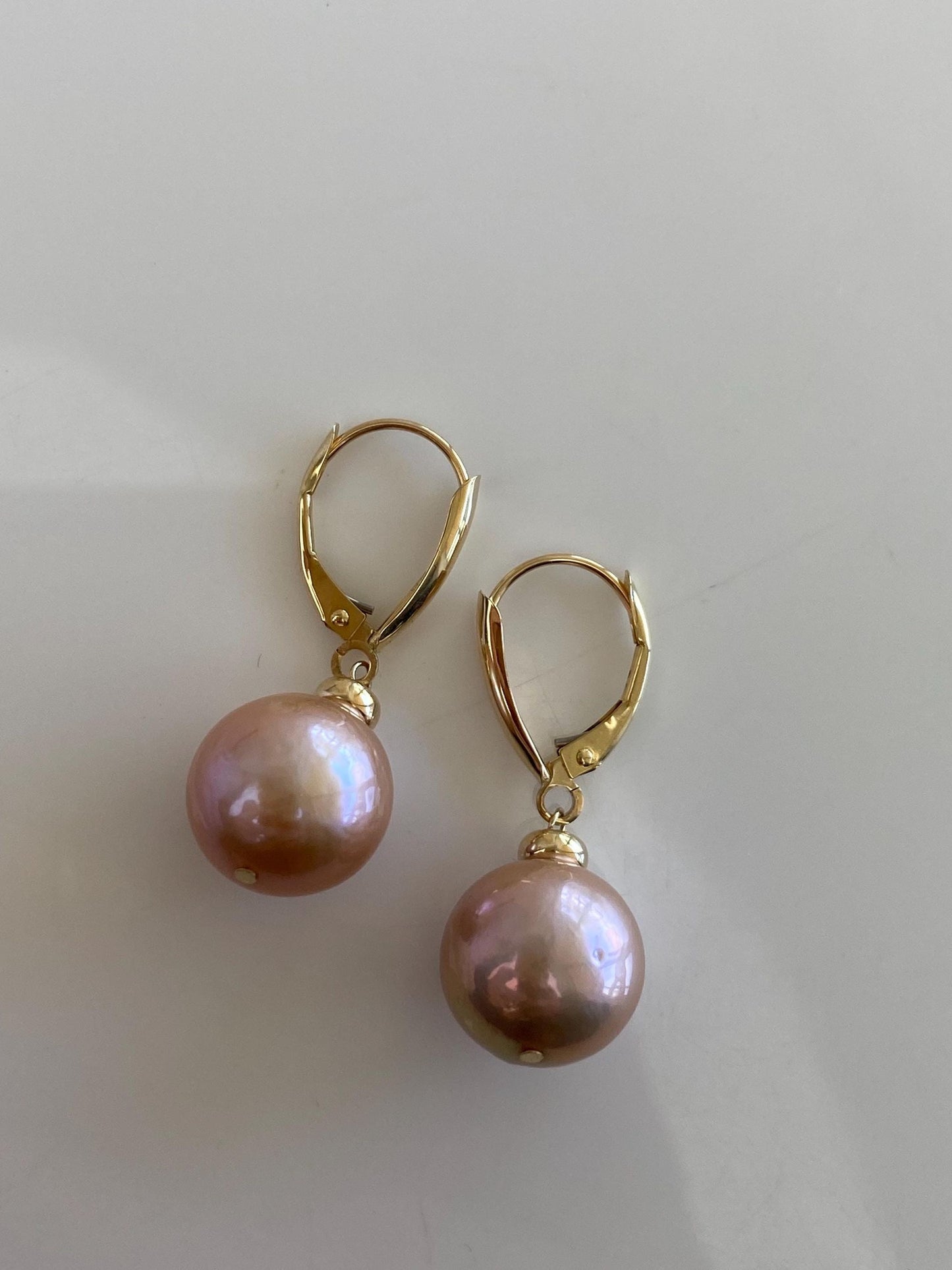 Vintage Solid 14k Yellow Gold Pink Pearl Dangle Earrings