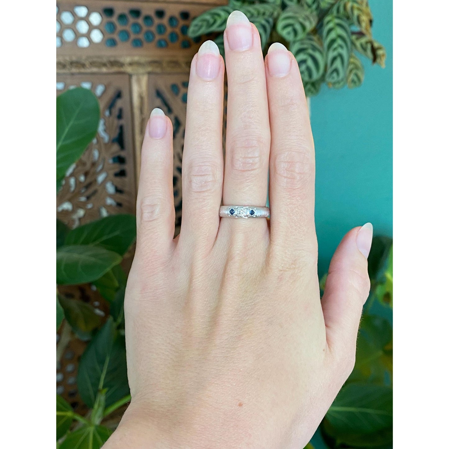 Vintage Solid 14k White Gold Star Set Diamond Blue Sapphire Ring Band - Size 5.25