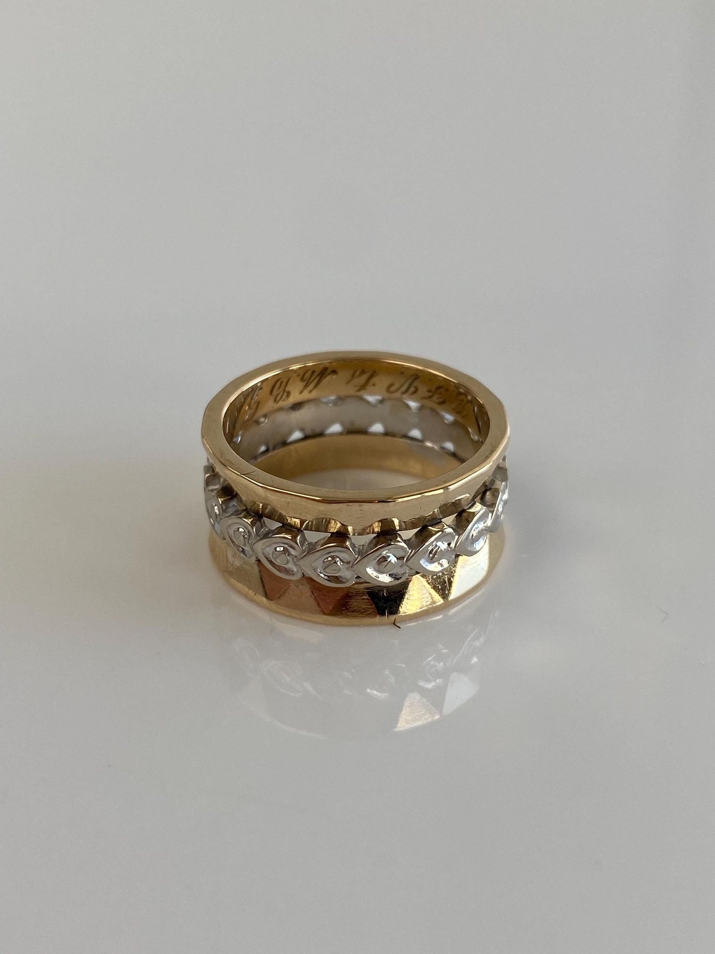 Vintage Solid 14k White & Yellow Gold Faceted Heart Wide Ring Band - Size 6.75