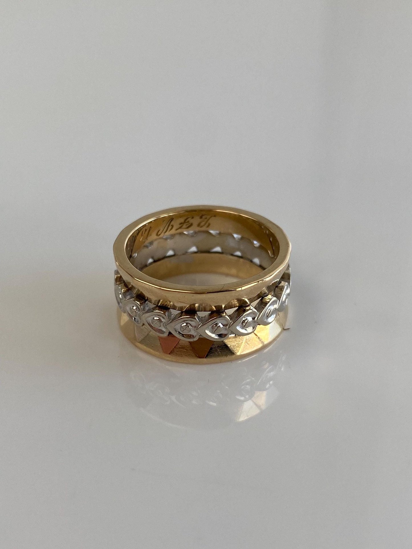 Vintage Solid 14k White & Yellow Gold Faceted Heart Wide Ring Band - Size 6.75