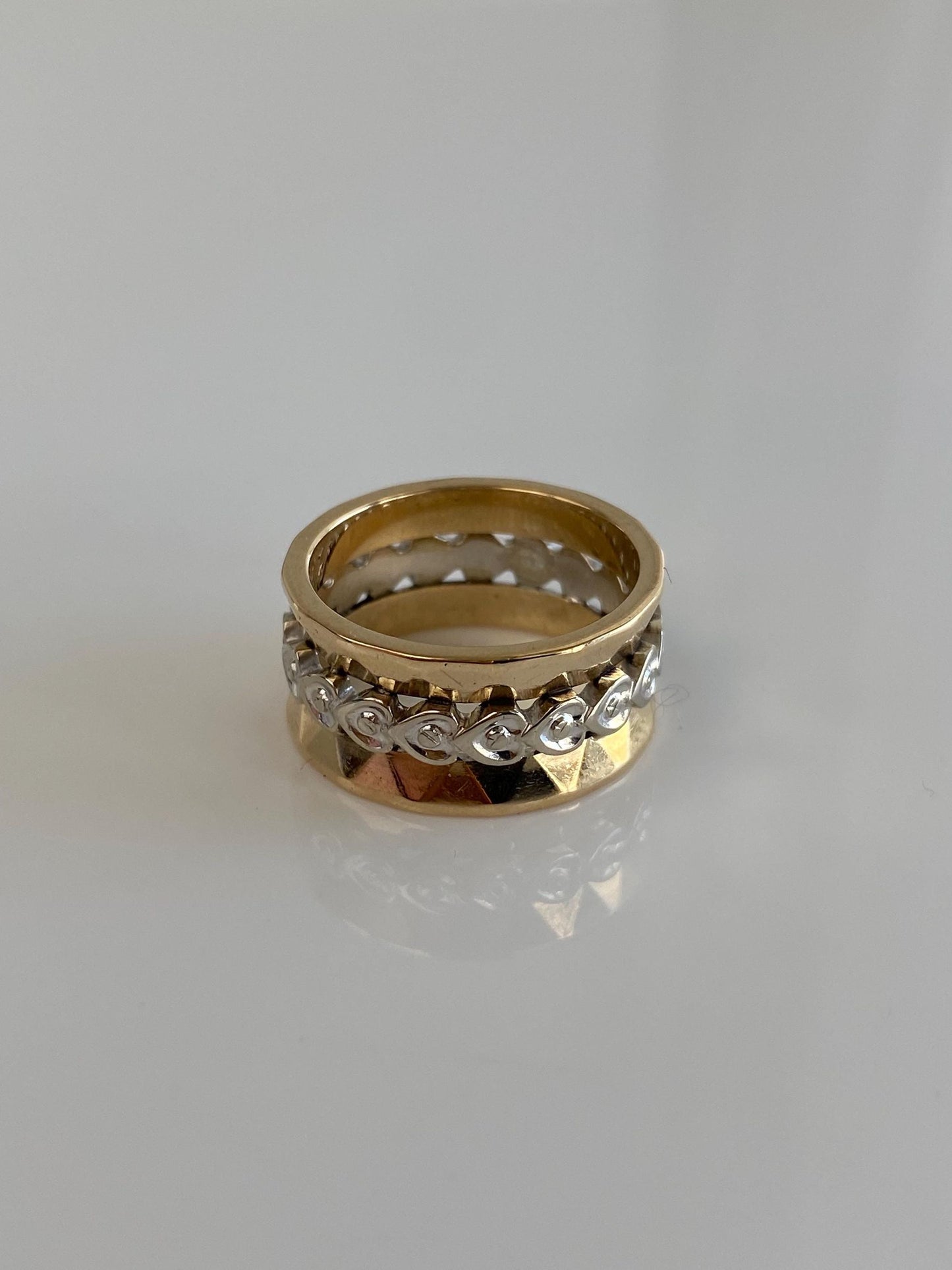 Vintage Solid 14k White & Yellow Gold Faceted Heart Wide Ring Band - Size 6.75