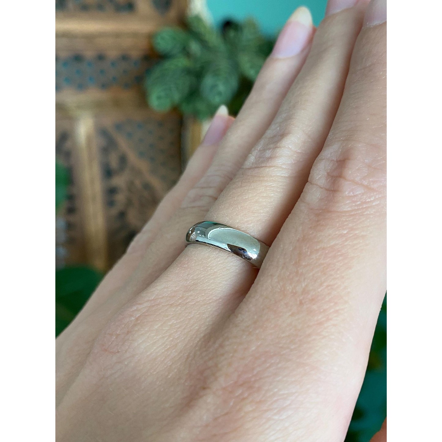 Vintage Solid 14k White Gold Ring Band - Size 9.5