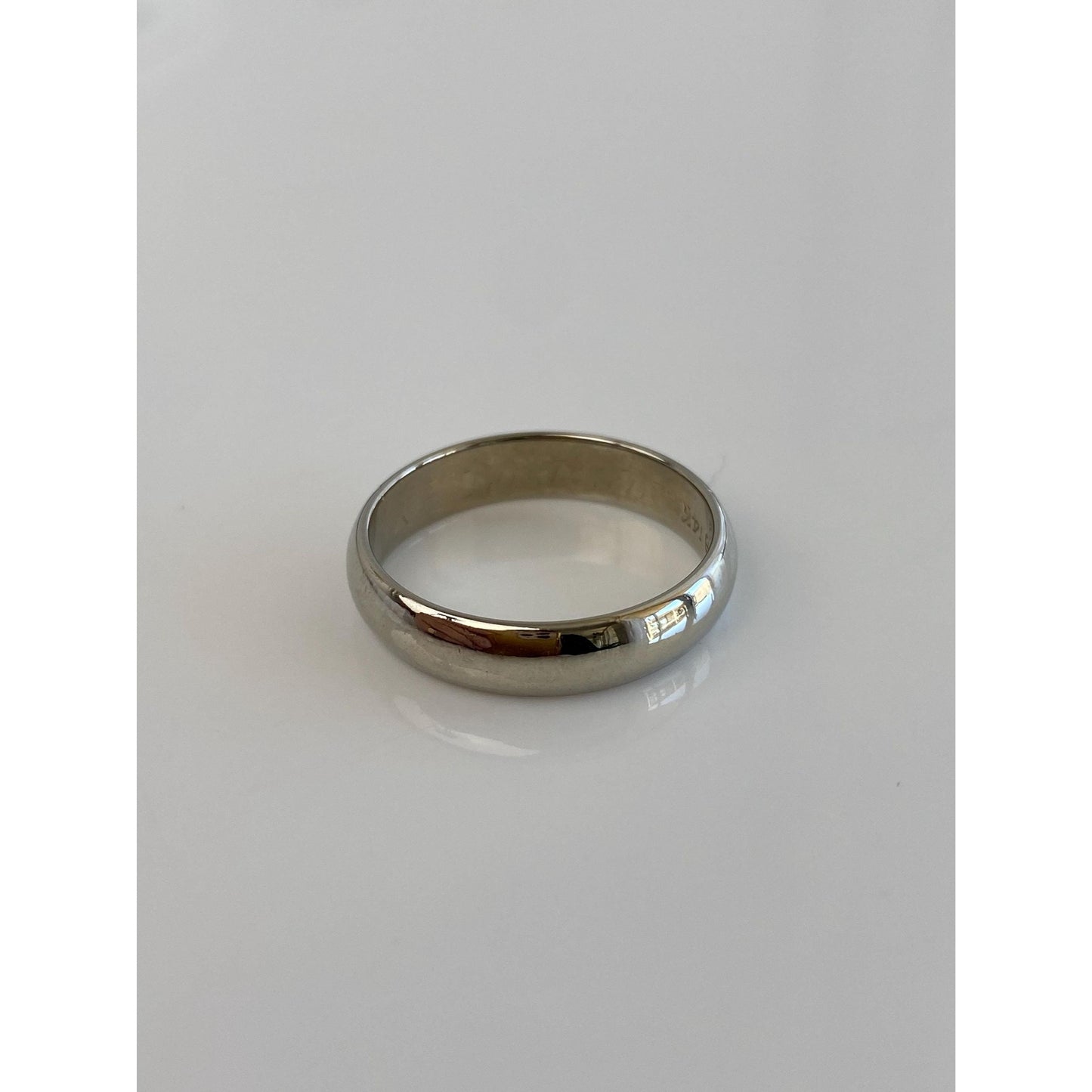 Vintage Solid 14k White Gold Ring Band - Size 9.5