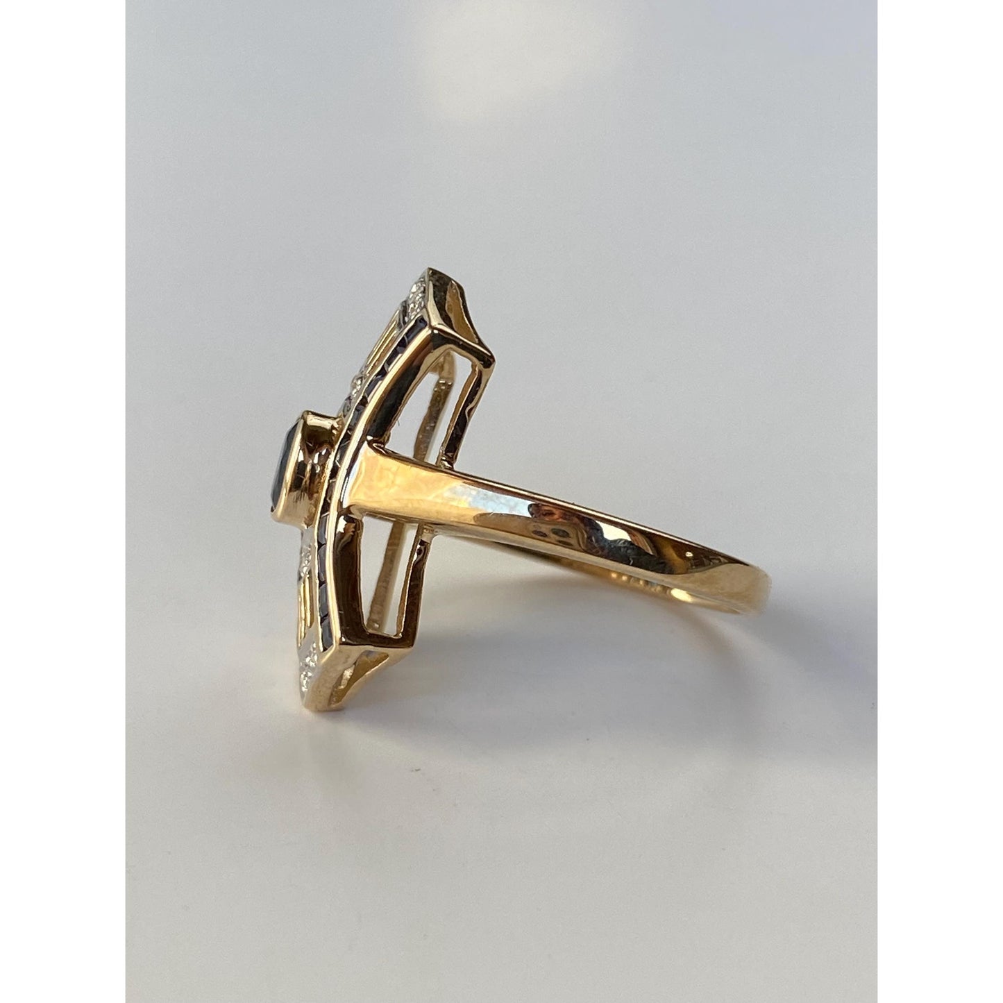 Solid 14k Yellow Gold Blue Sapphire Diamond Art Nouveau Ring - Size 6.5