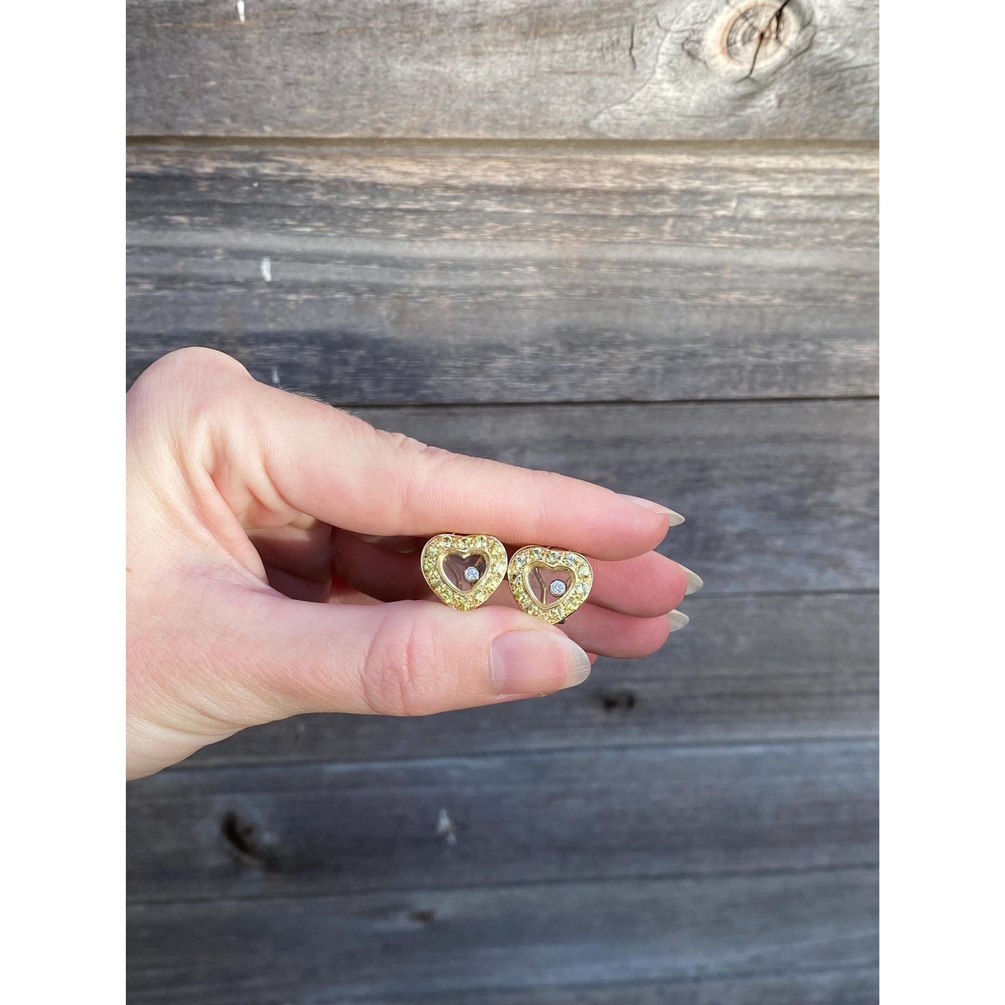 Vintage Solid 18k Yellow Gold Green Topaz Diamond Shaker Heart Stud Earrings