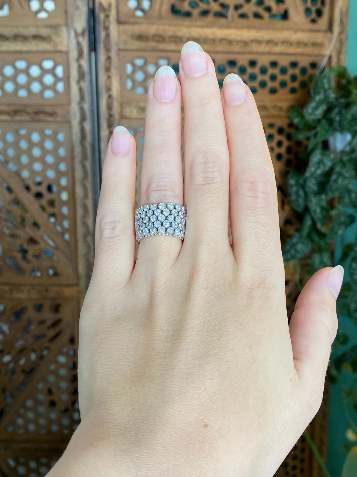 Birks Solid 18k White Gold Diamonds Flexible Ring Band - Size 6.5