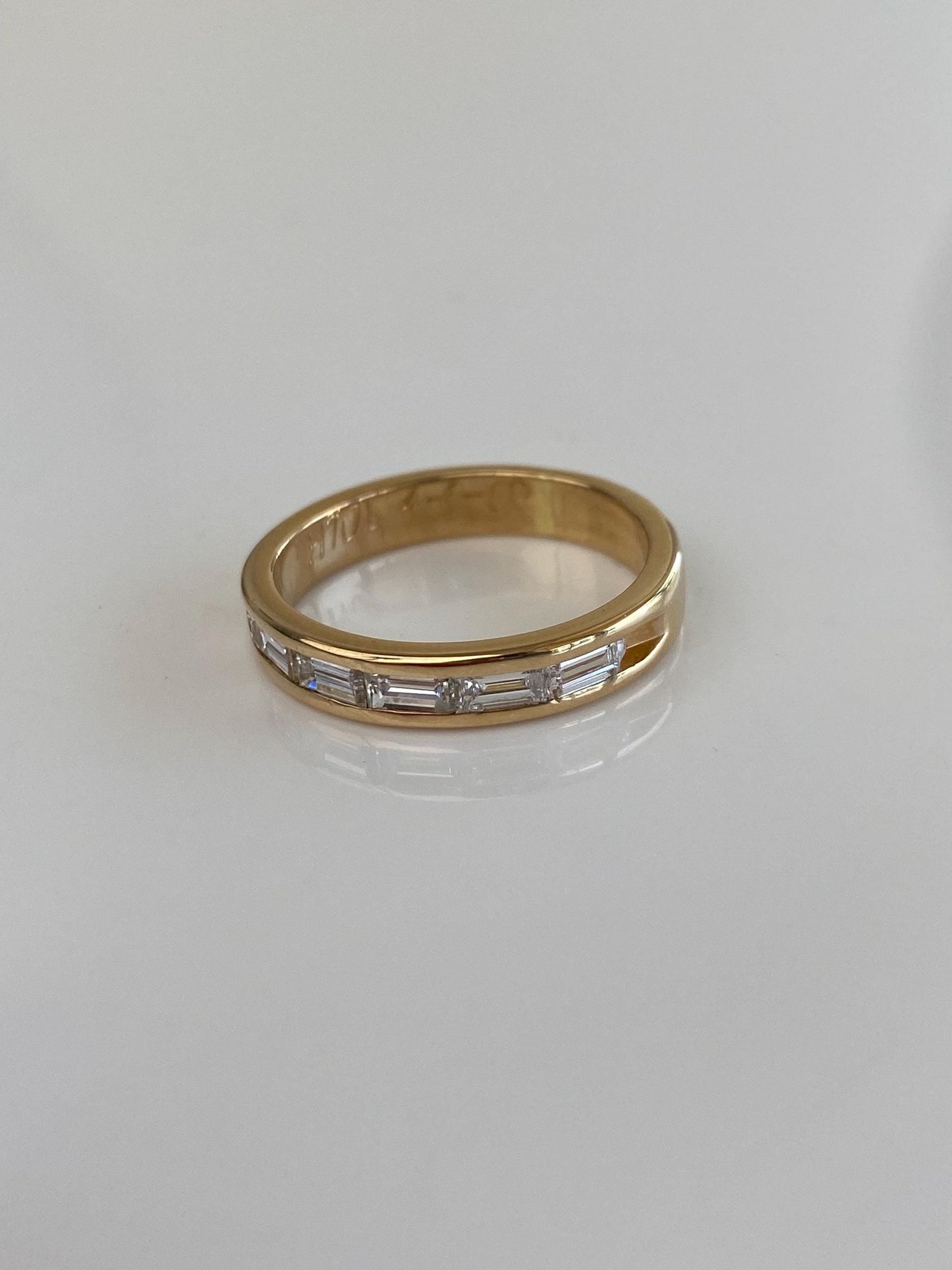 Vintage Solid 14k Yellow Gold Baguette Diamond Ring Band - Size 7.25