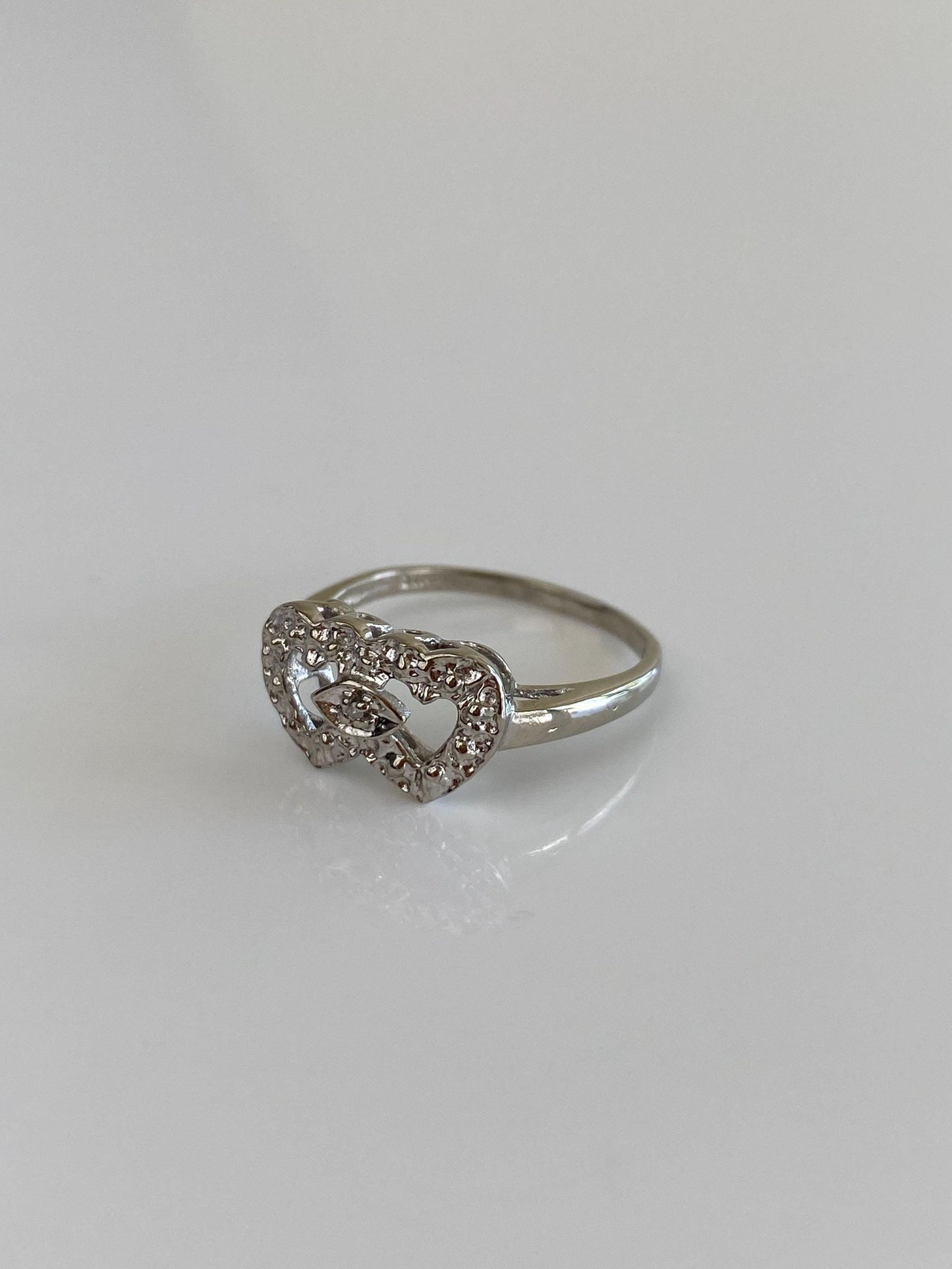Vintage Solid 9k White Gold Diamonds Heart Ring - Size 6.25