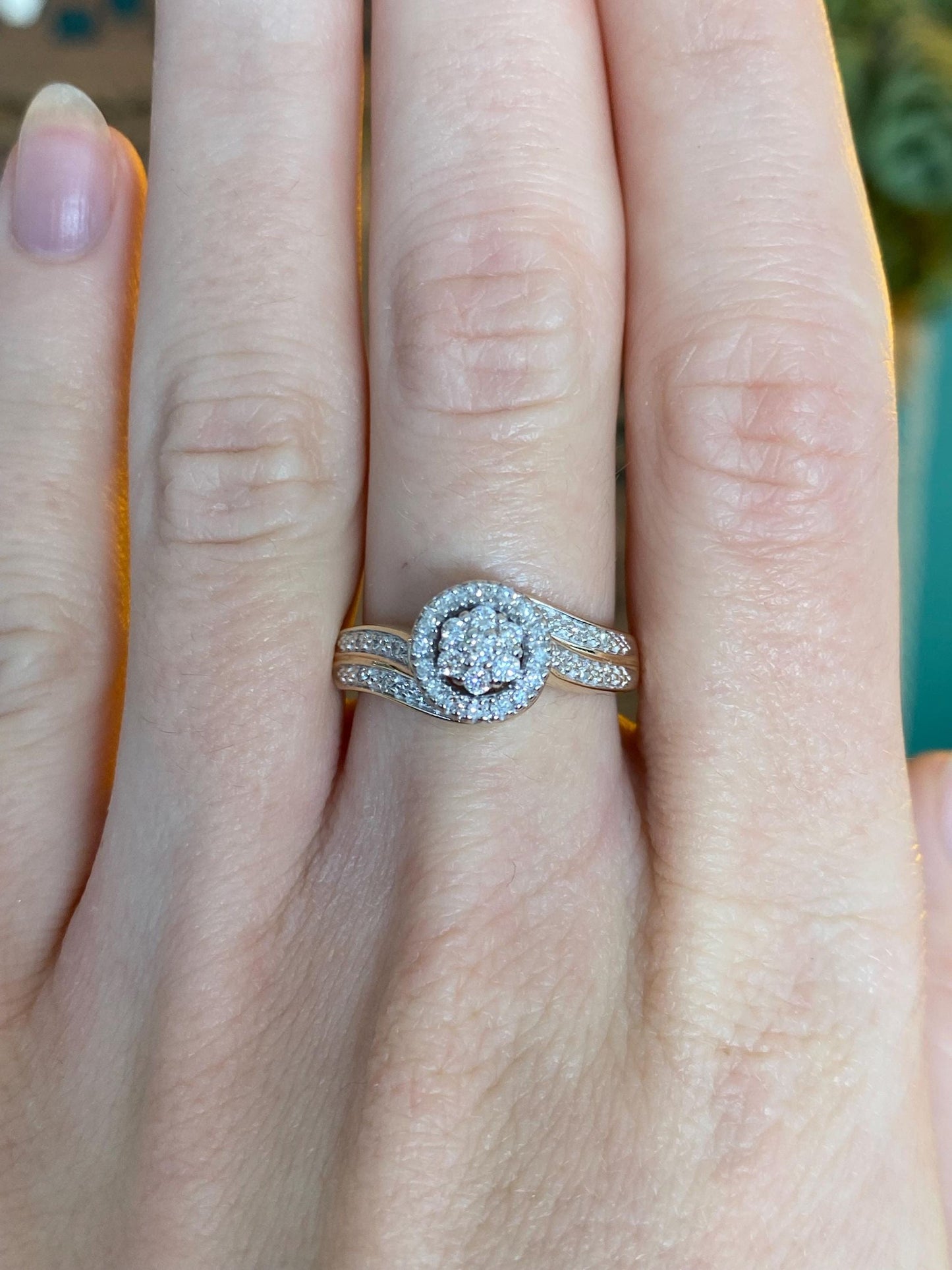 Vintage Solid 10k White & Yellow Gold Diamond Ring - Size 6.75