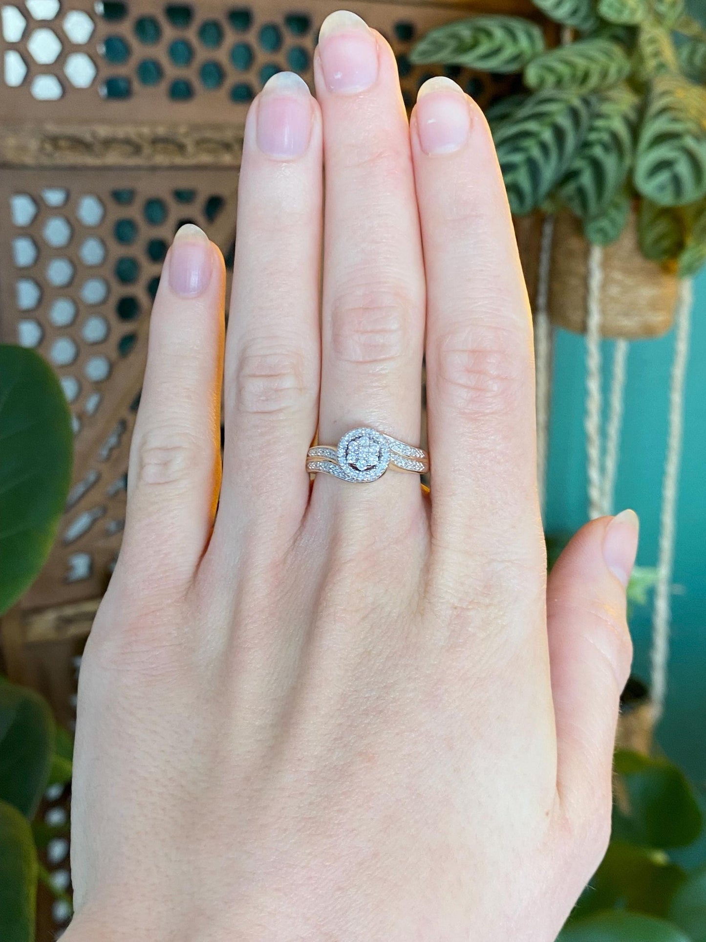 Vintage Solid 10k White & Yellow Gold Diamond Ring - Size 6.75