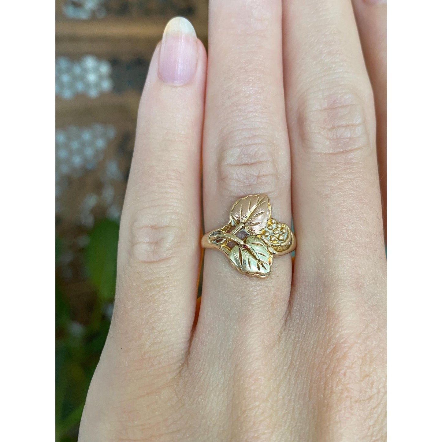 Solid 10k Black Hills Gold Grape Vine Ring - Size 5