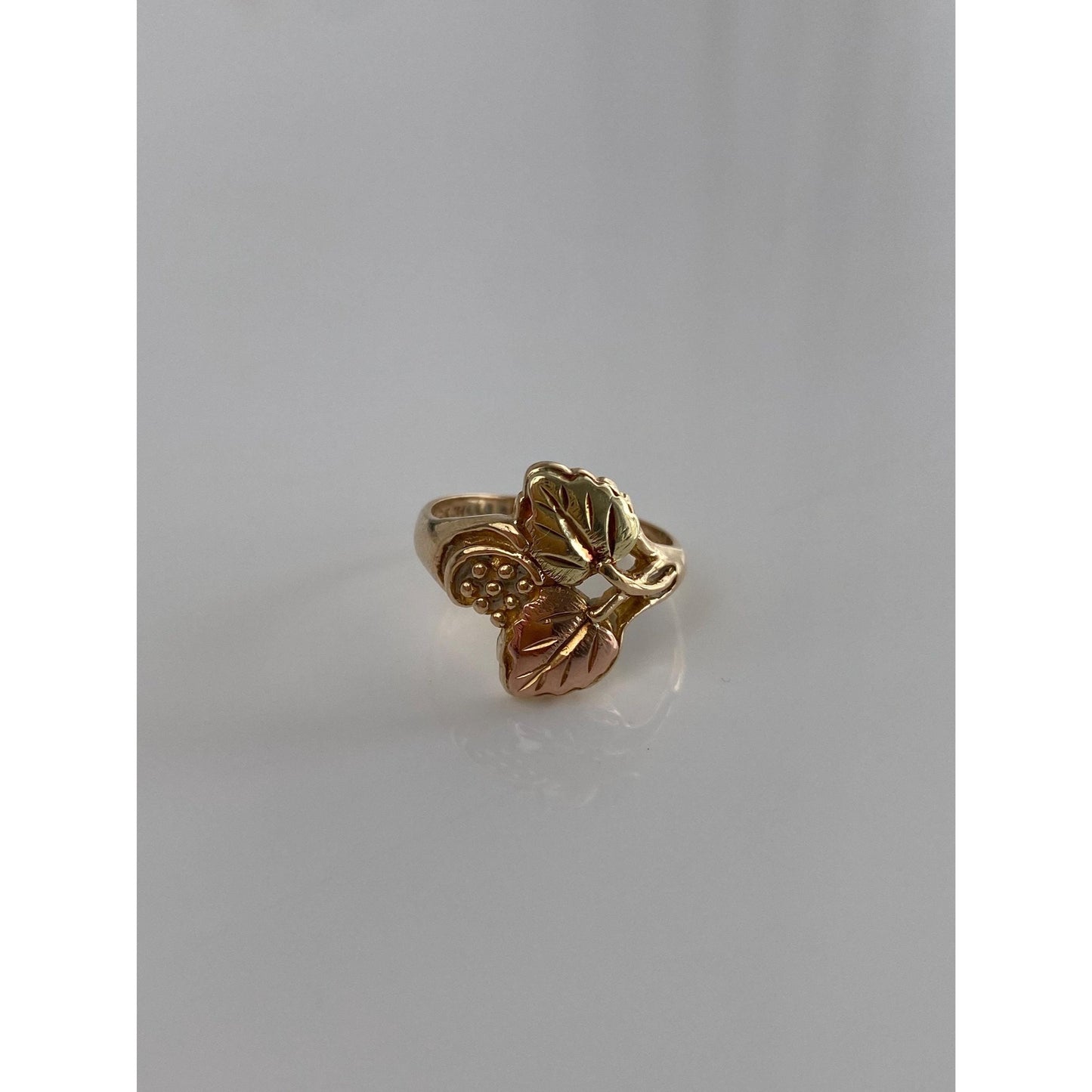 Solid 10k Black Hills Gold Grape Vine Ring - Size 5