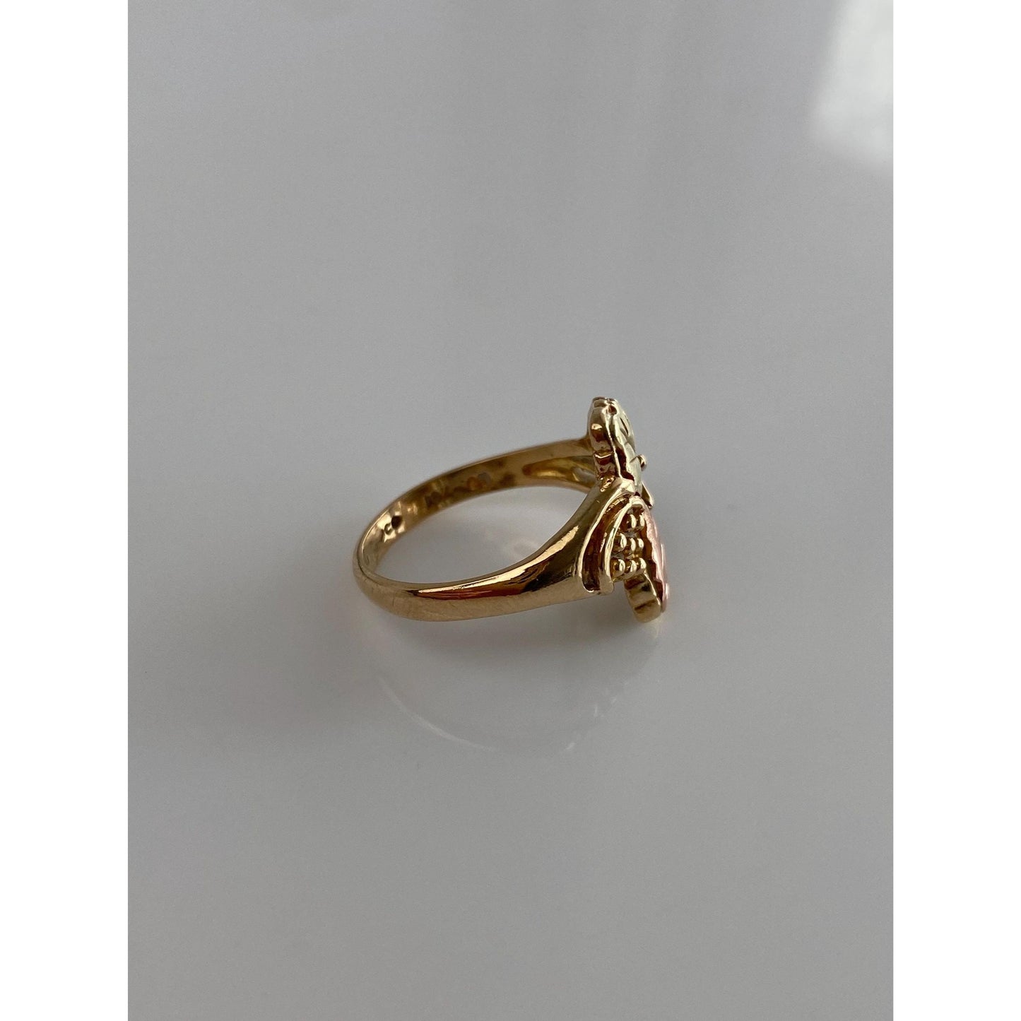 Solid 10k Black Hills Gold Grape Vine Ring - Size 5