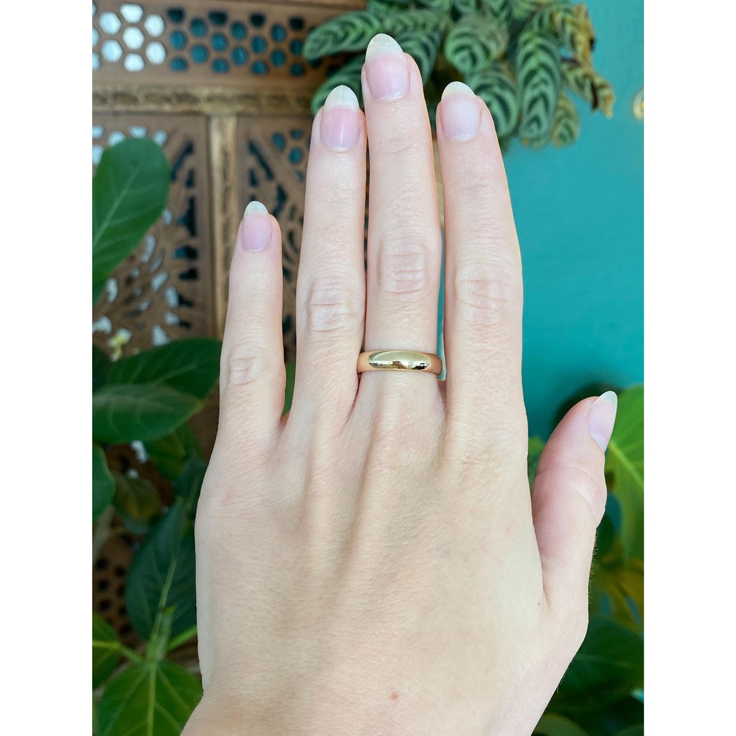 Vintage Solid 14k Yellow Gold Ring Band - Size 7.25