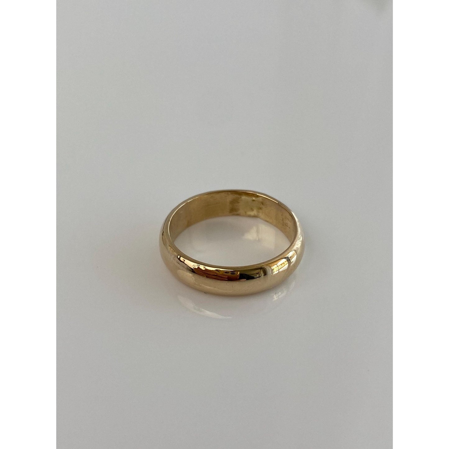 Vintage Solid 14k Yellow Gold Ring Band - Size 7.25