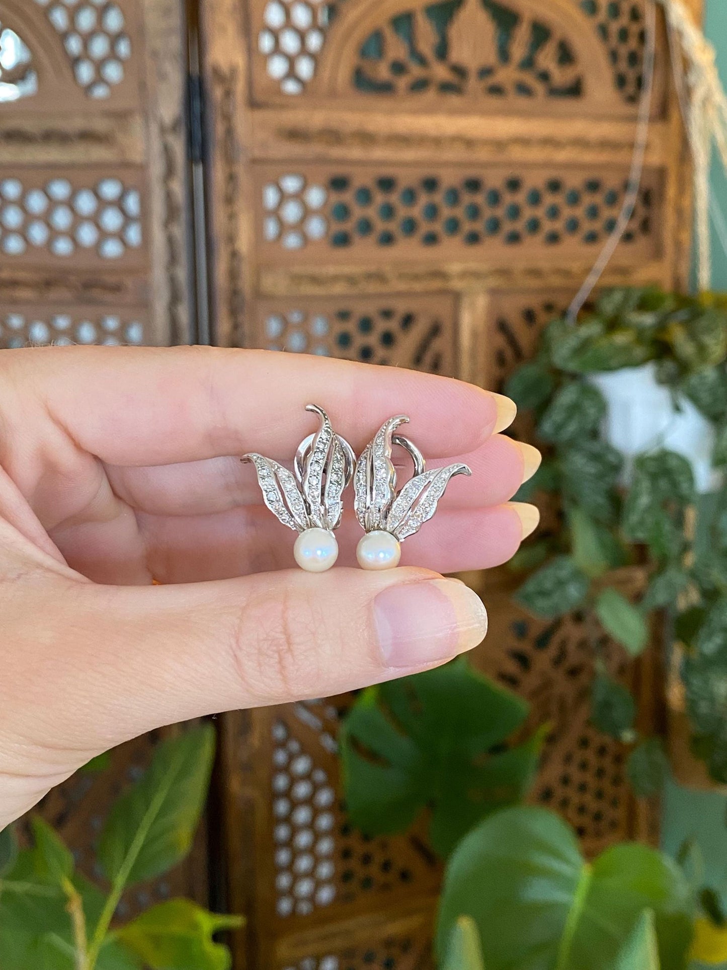 Vintage Solid 14k White Gold Diamonds Pearl Drop Earrings