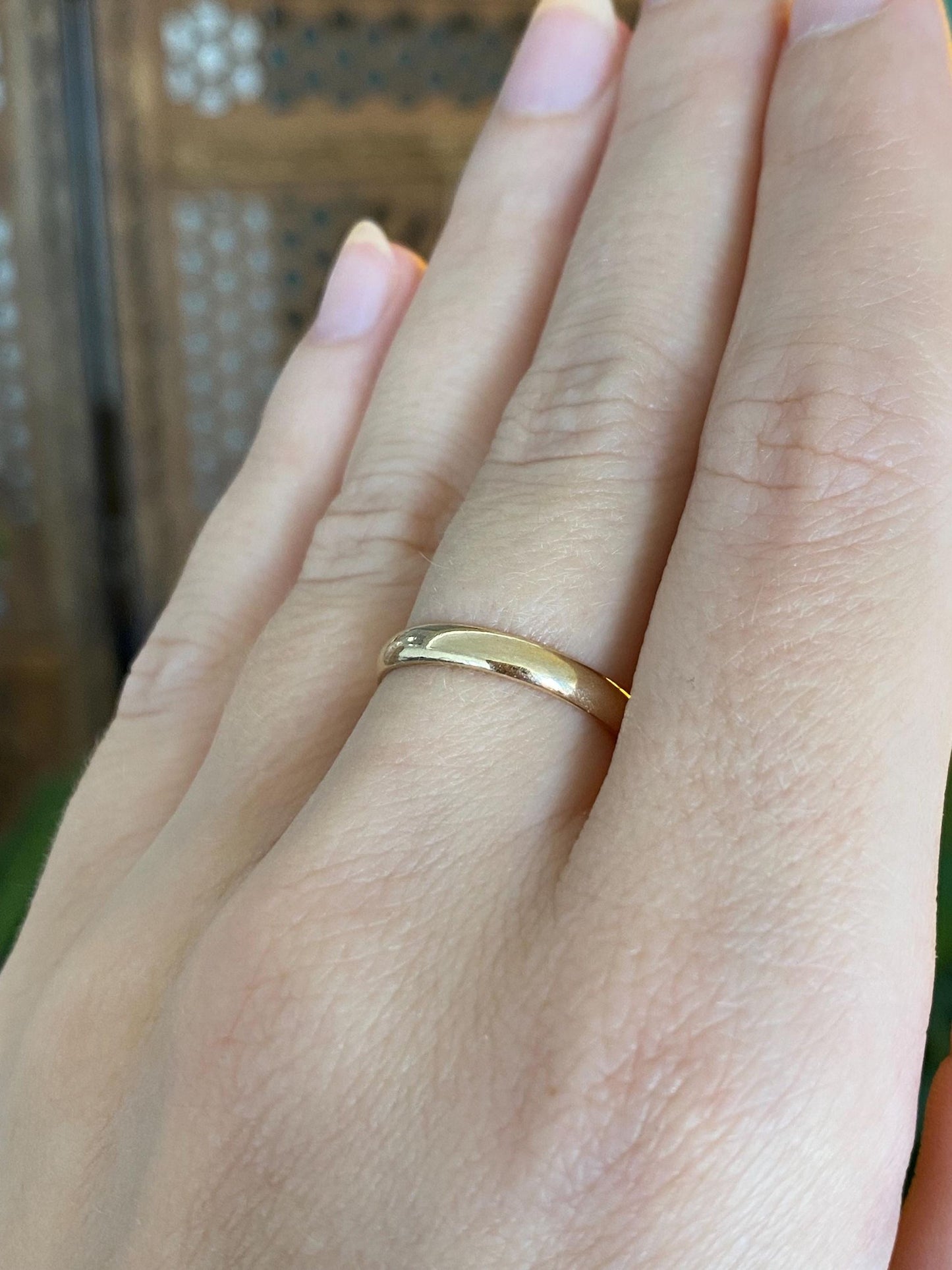Vintage Solid 14k Yellow Gold Ring Band - Size 7