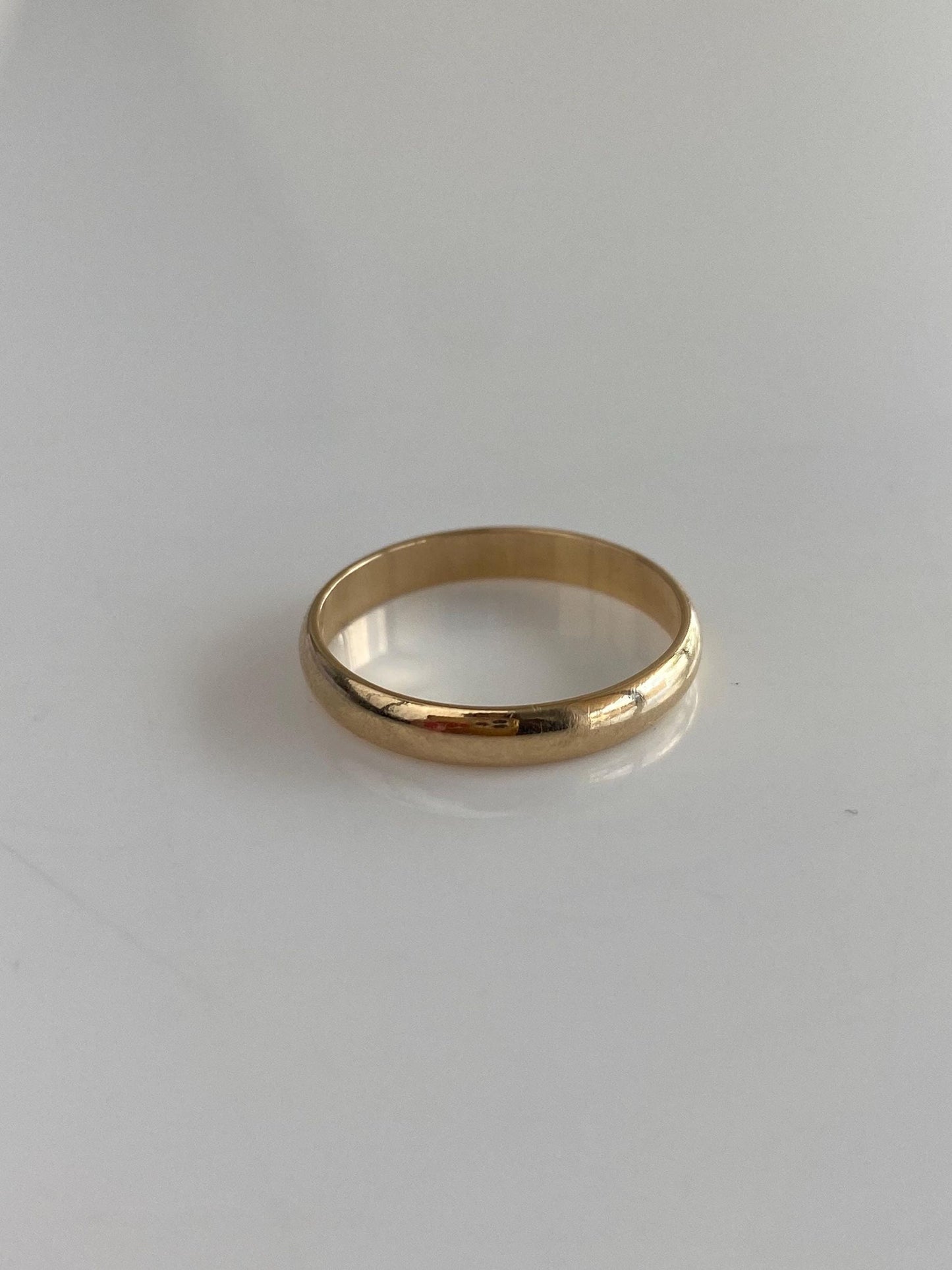 Vintage Solid 14k Yellow Gold Ring Band - Size 7