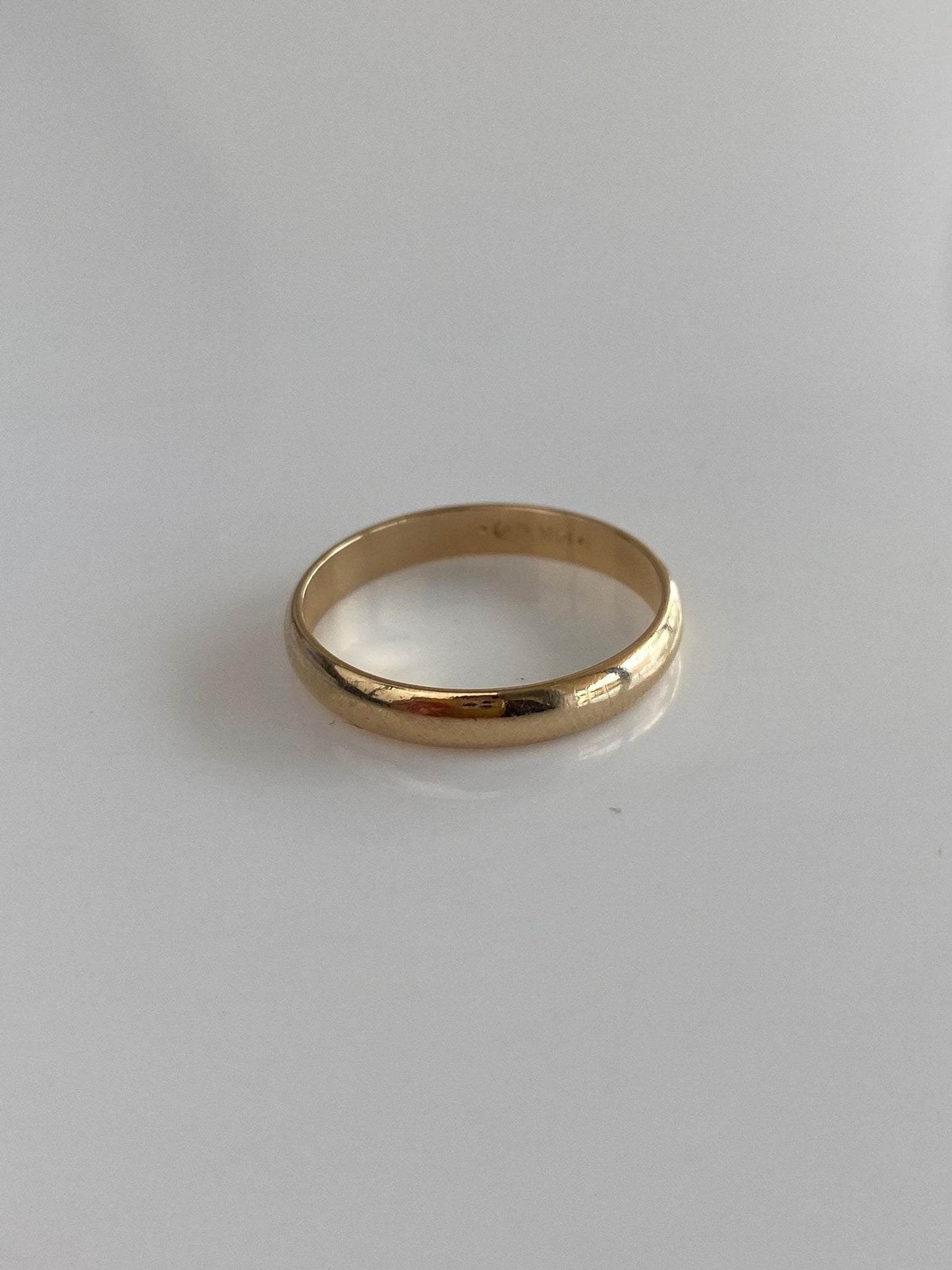 Vintage Solid 14k Yellow Gold Ring Band - Size 7