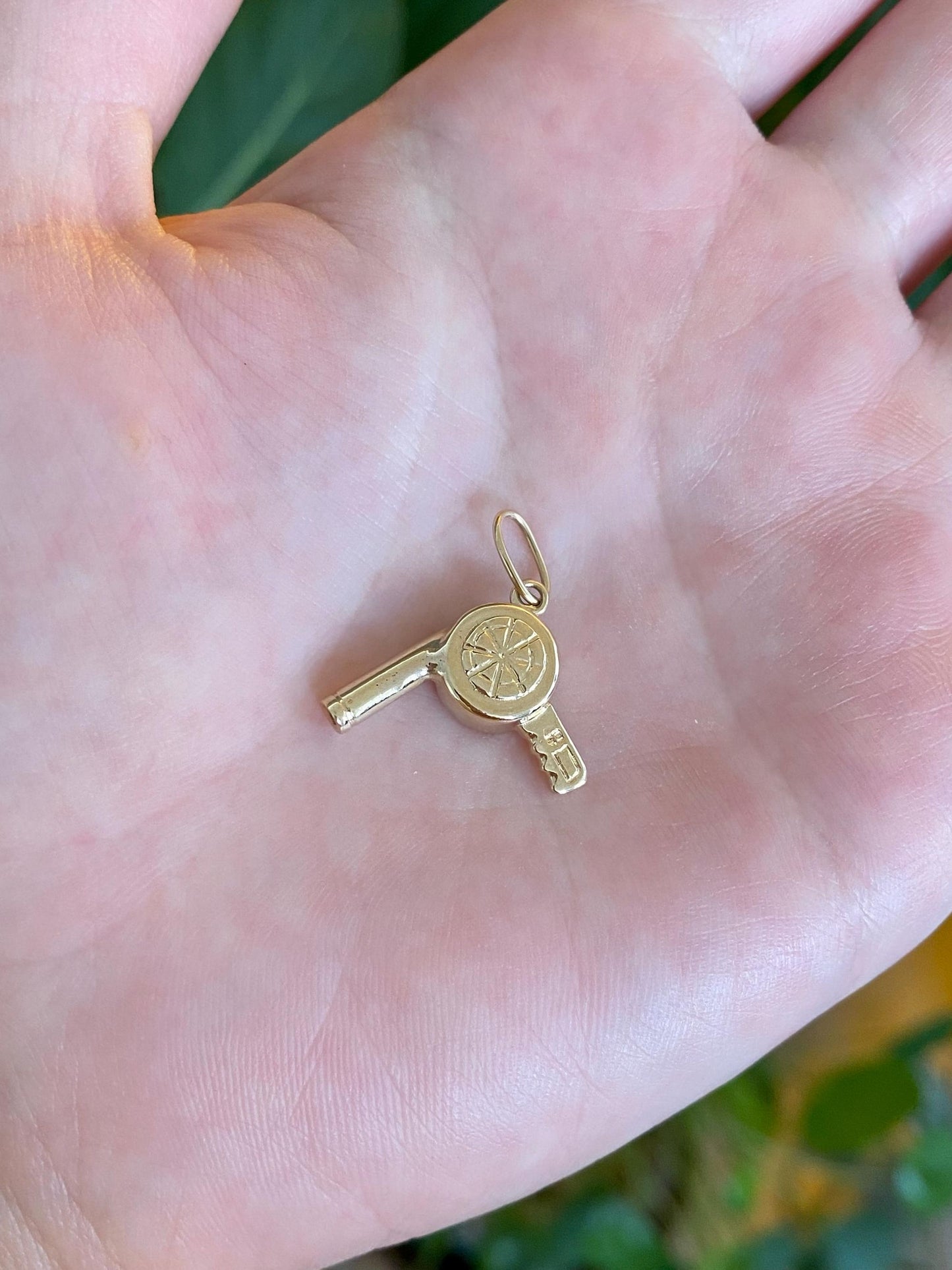 Vintage 14k Yellow Gold Blow Dryer Charm