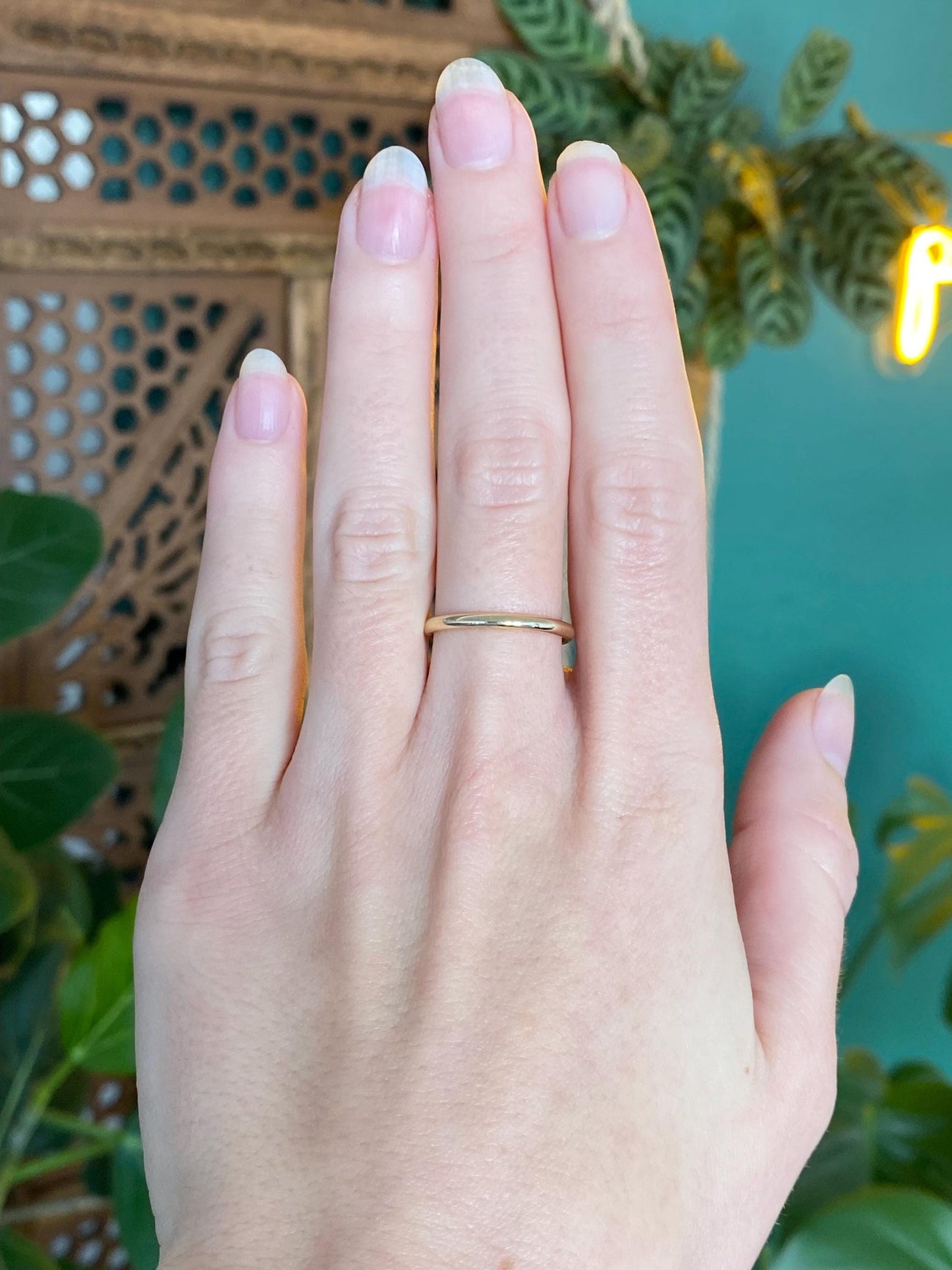 Vintage Solid 10k Yellow Gold Slim Ring Band - Size 7