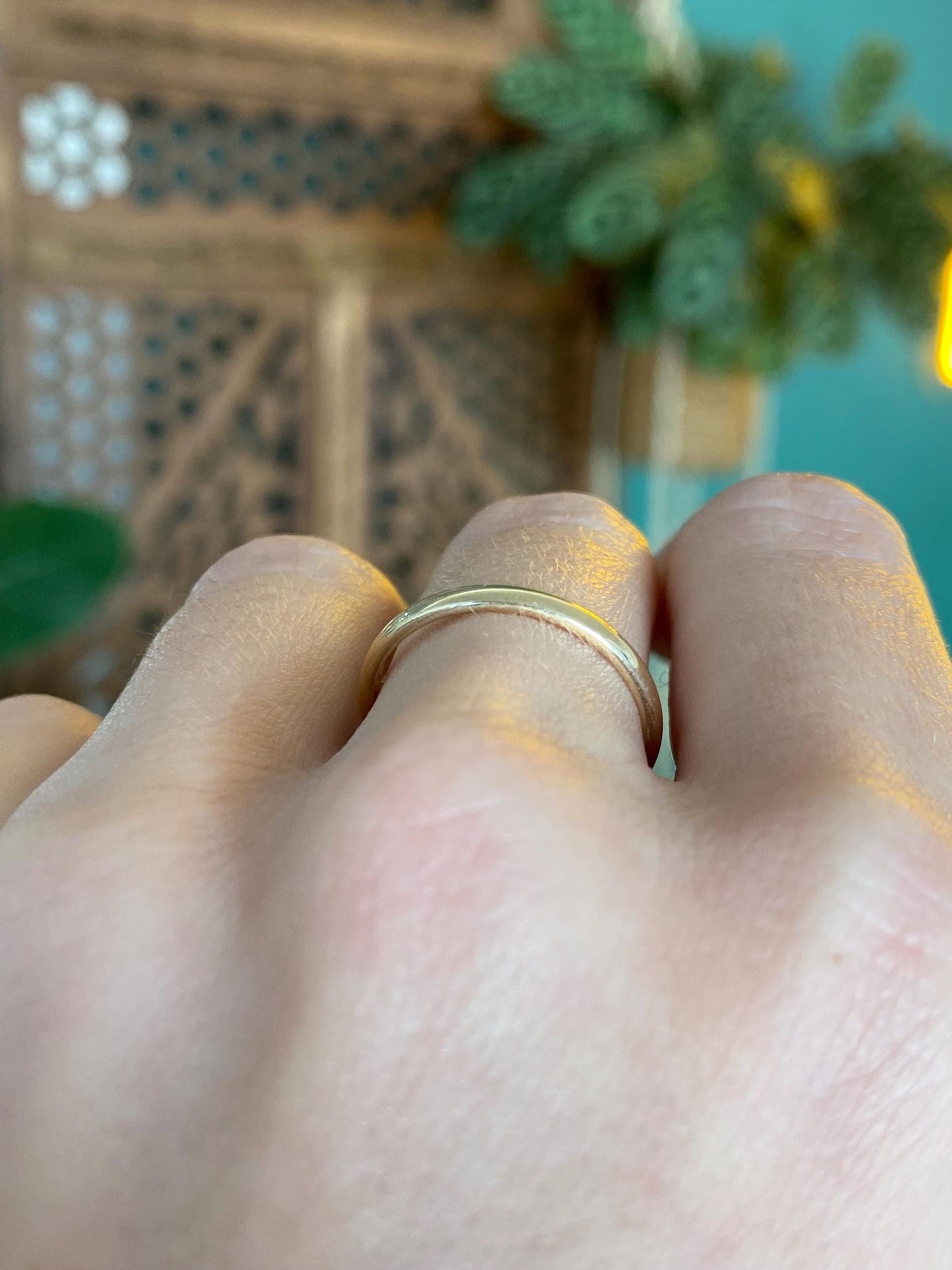 Vintage Solid 10k Yellow Gold Slim Ring Band - Size 7