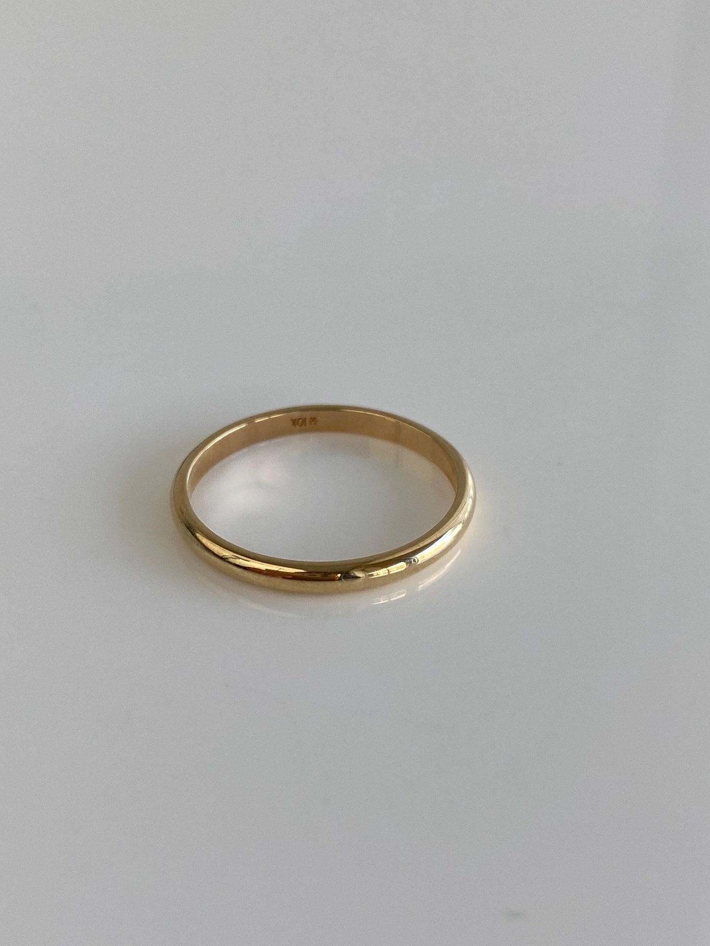 Vintage Solid 10k Yellow Gold Slim Ring Band - Size 7