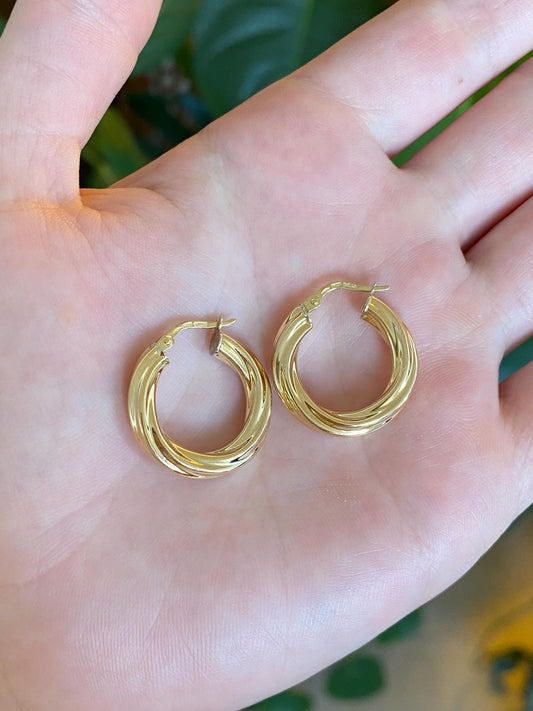 Vintage 18k Yellow Gold Twist Hoop Earrings