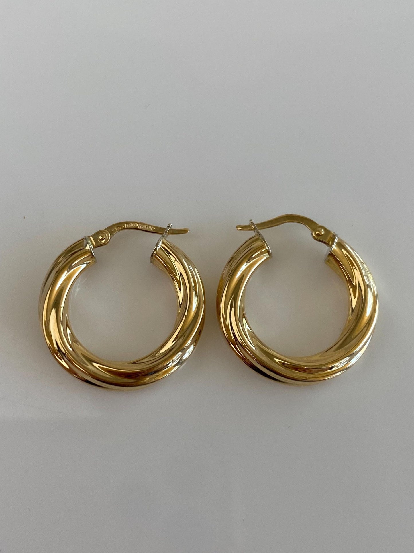 Vintage 18k Yellow Gold Twist Hoop Earrings