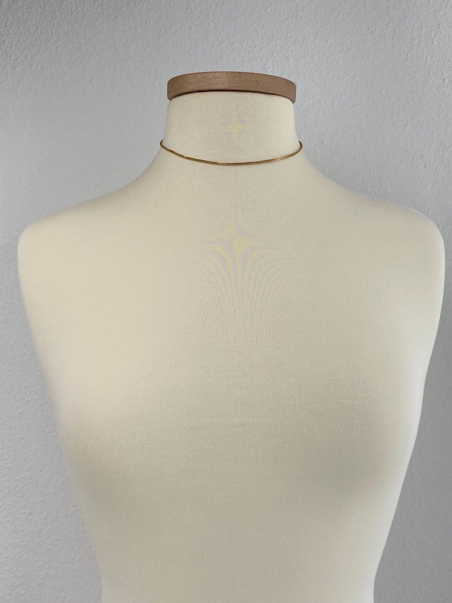 Vintage Solid 18k Yellow Gold Square Wheat Chain Necklace - 15 inches