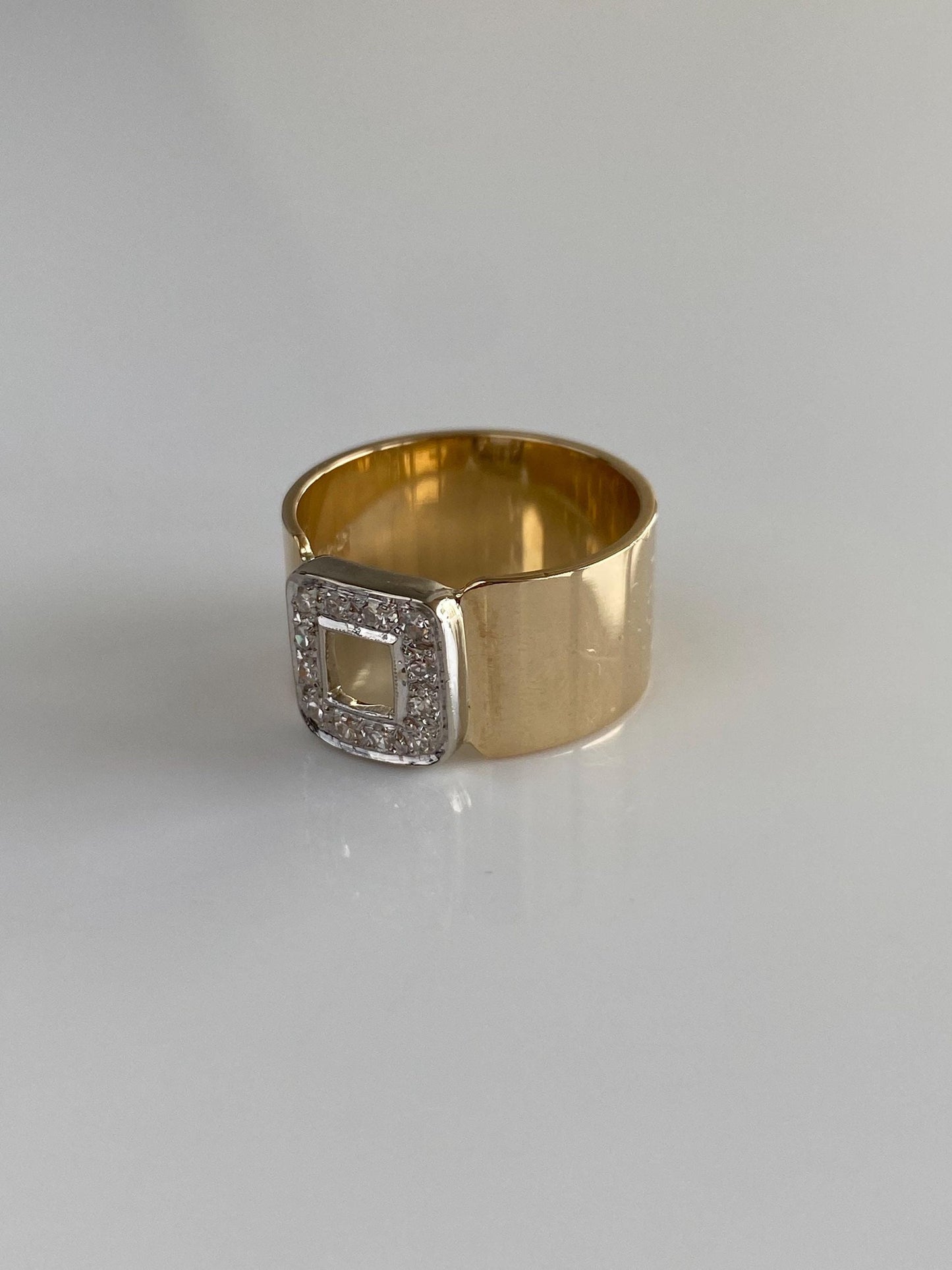 Vintage Solid 14k White & Yellow Gold Diamond Ring Band - Size 6.25