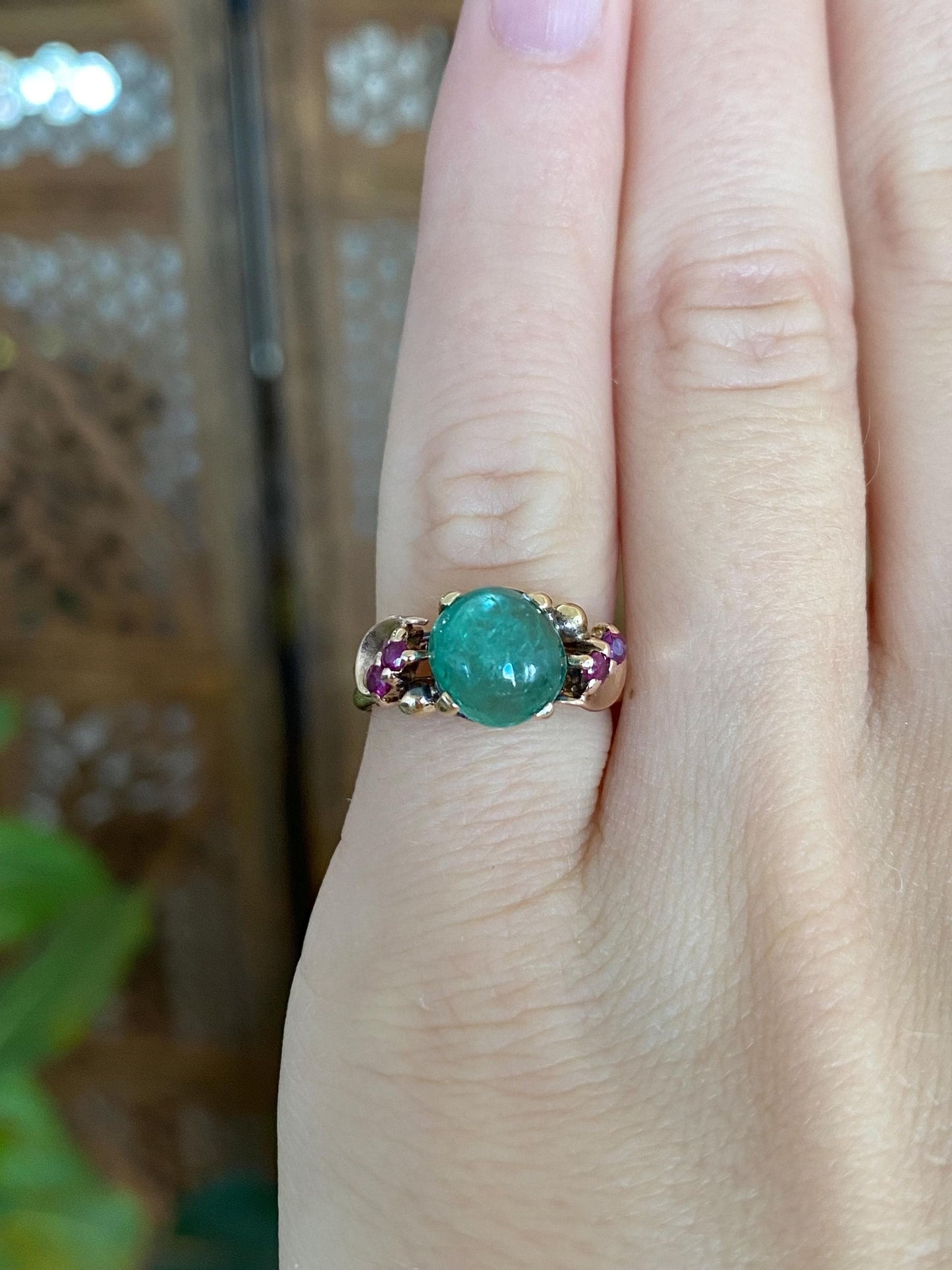 Vintage Solid 14k Yellow Gold Emerald Cabochon Pink Sapphire Ring - Size 4.25