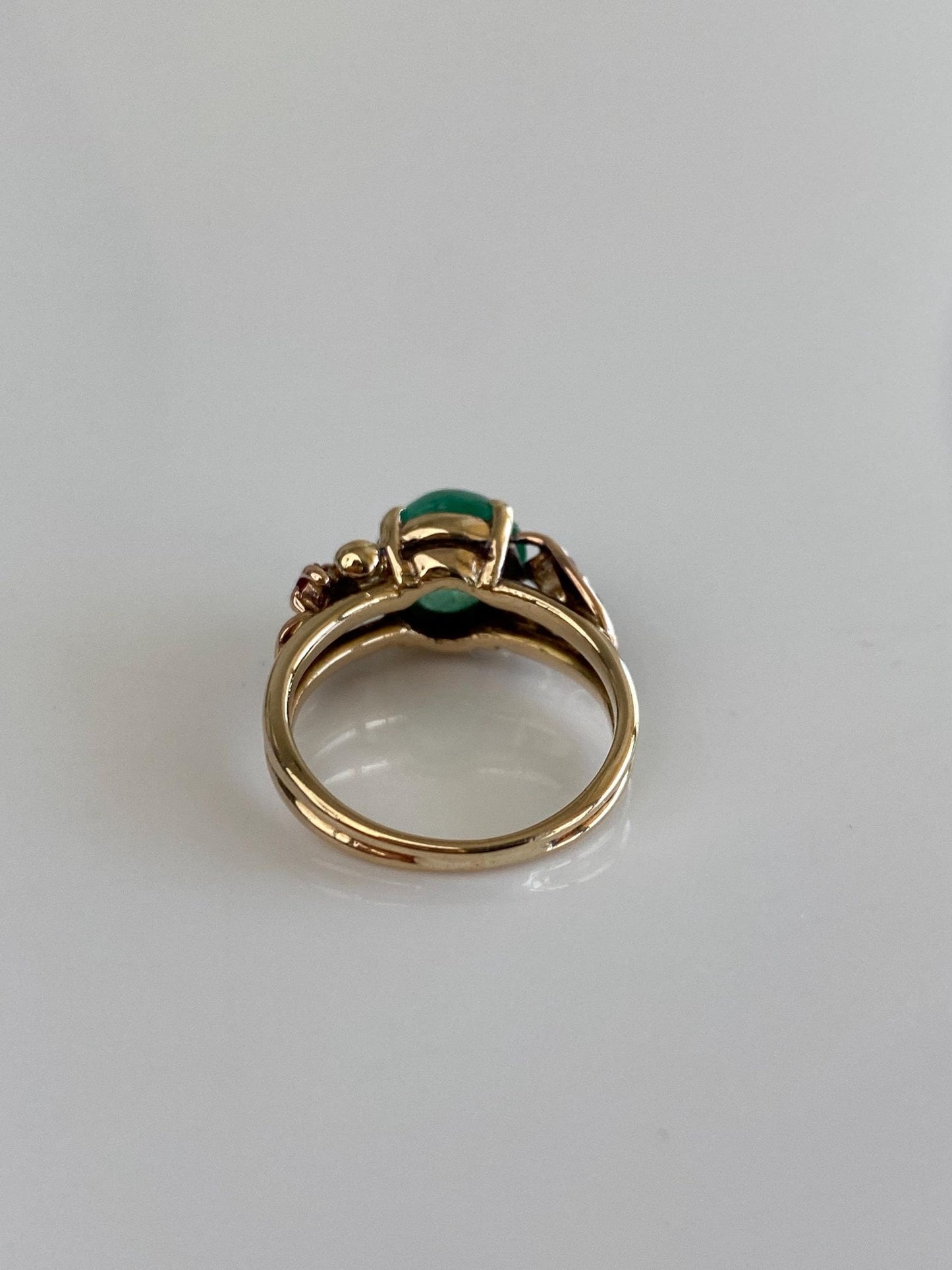 Vintage Solid 14k Yellow Gold Emerald Cabochon Pink Sapphire Ring - Size 4.25
