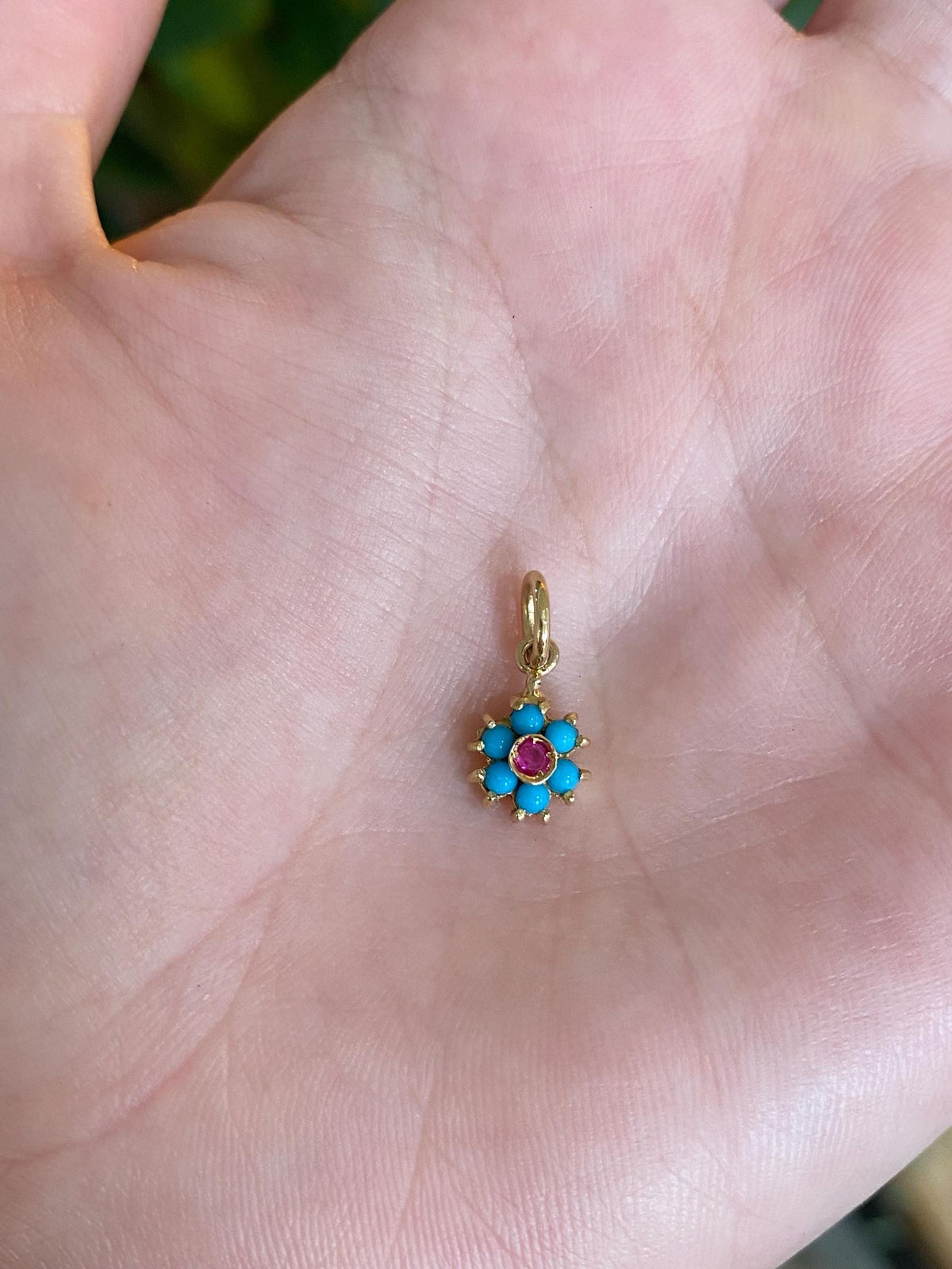 Vintage Solid 18k Yellow Gold Pink Sapphire Turquoise Flower Charm