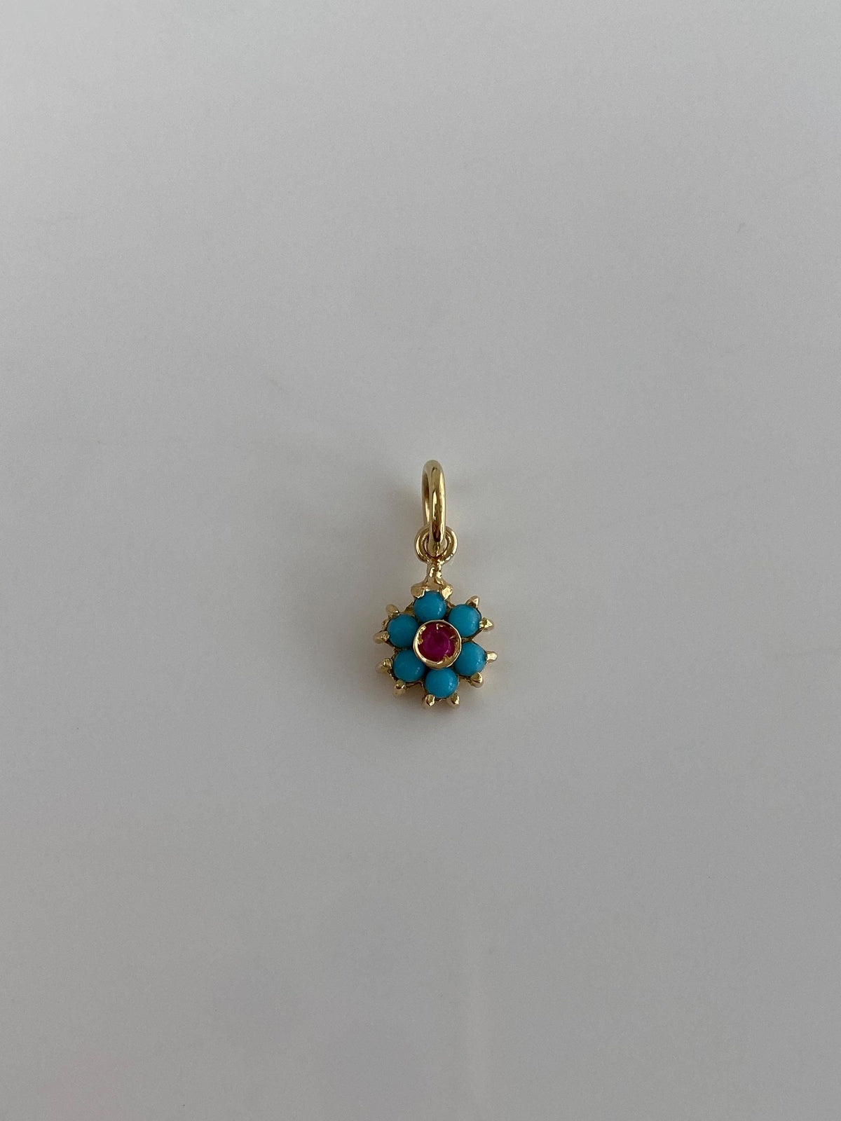 Vintage Solid 18k Yellow Gold Pink Sapphire Turquoise Flower Charm