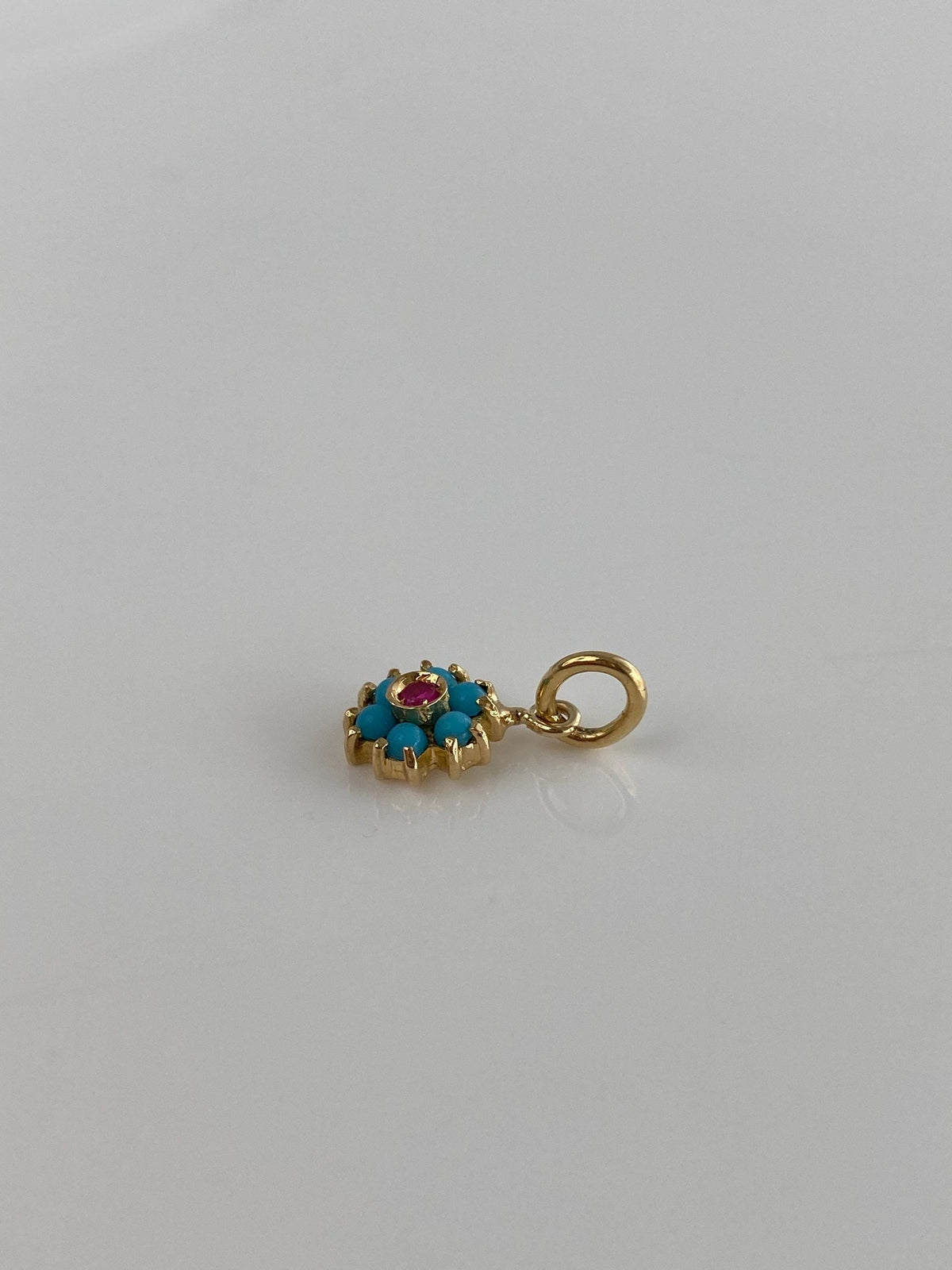 Vintage Solid 18k Yellow Gold Pink Sapphire Turquoise Flower Charm