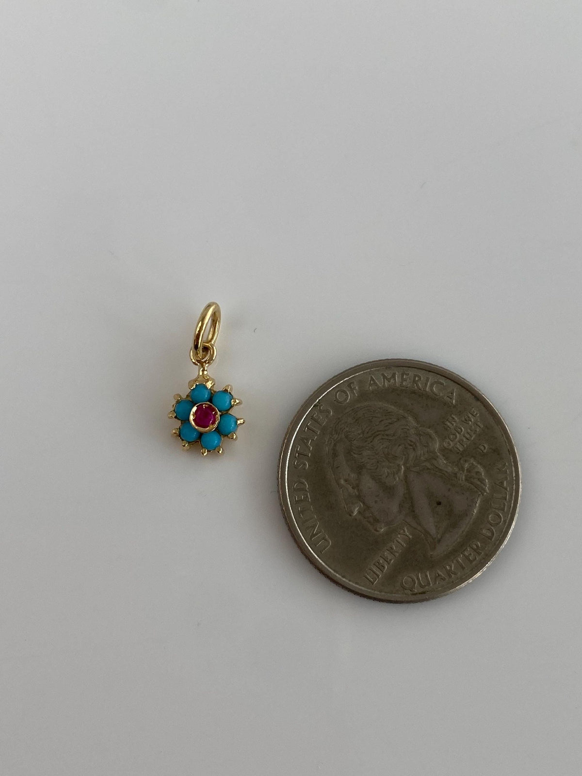 Vintage Solid 18k Yellow Gold Pink Sapphire Turquoise Flower Charm