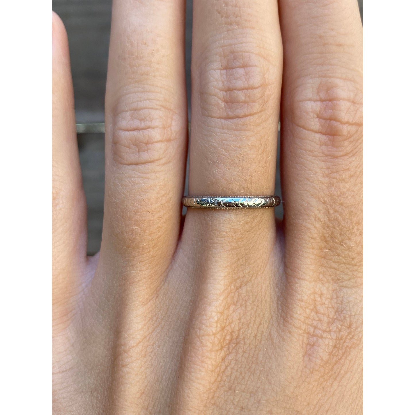 Vintage Solid 18k White Gold Designed Miligrain Ring Band - Size 6.75