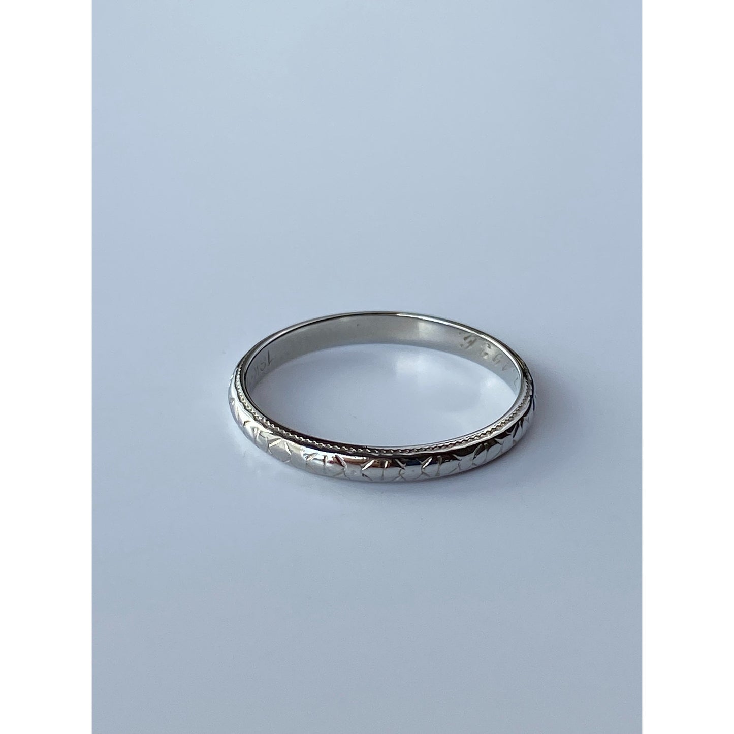 Vintage Solid 18k White Gold Designed Miligrain Ring Band - Size 6.75