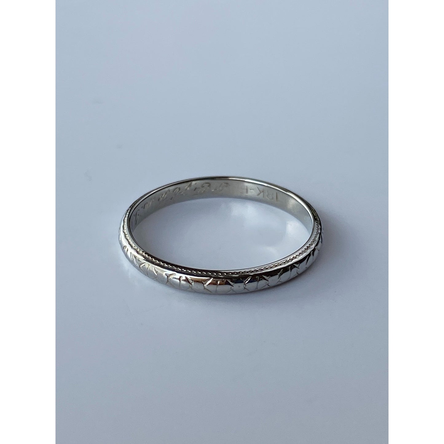 Vintage Solid 18k White Gold Designed Miligrain Ring Band - Size 6.75