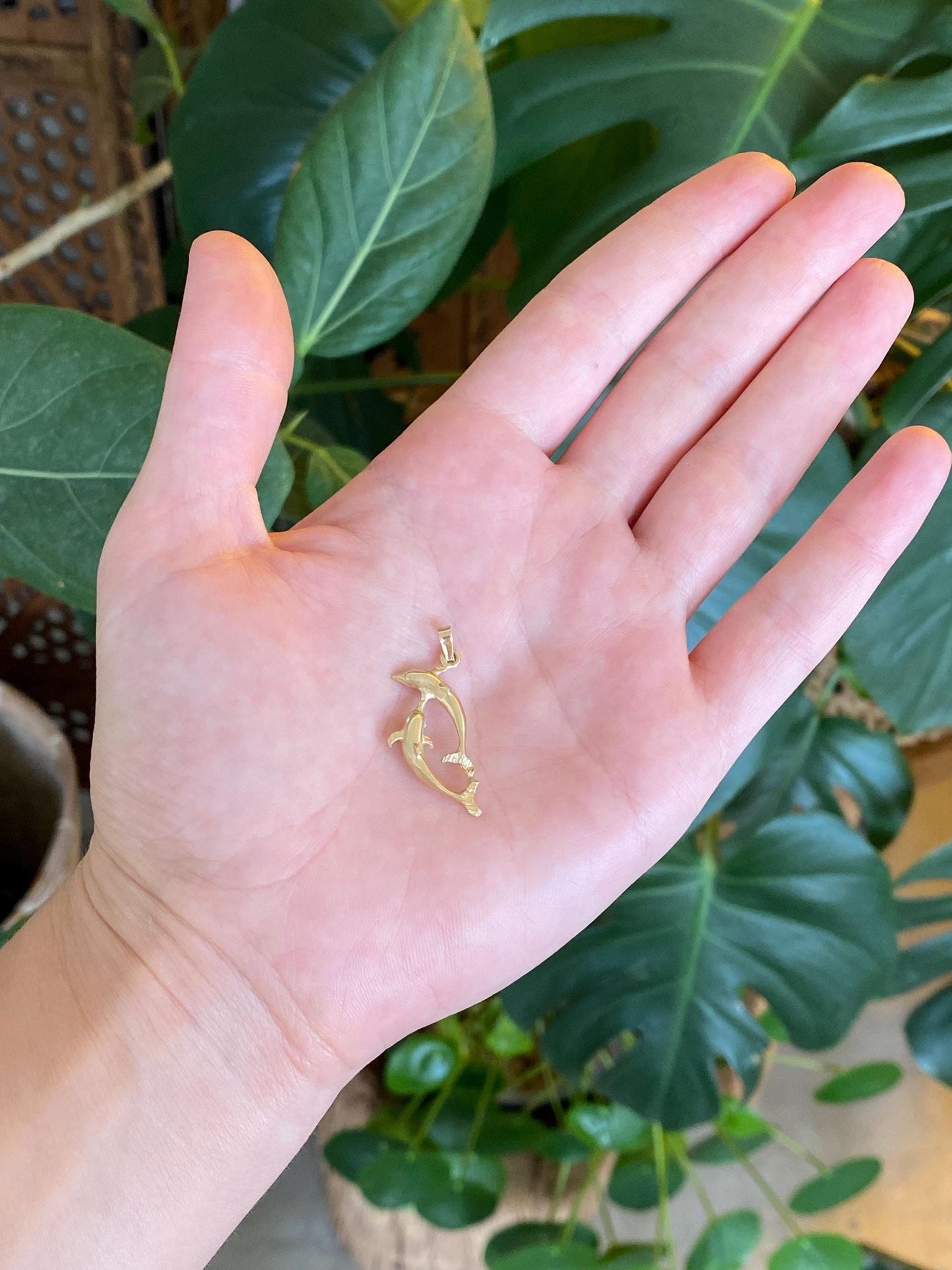 Vintage Solid 14k Yellow Gold Diamond Cut Dolphins Charm