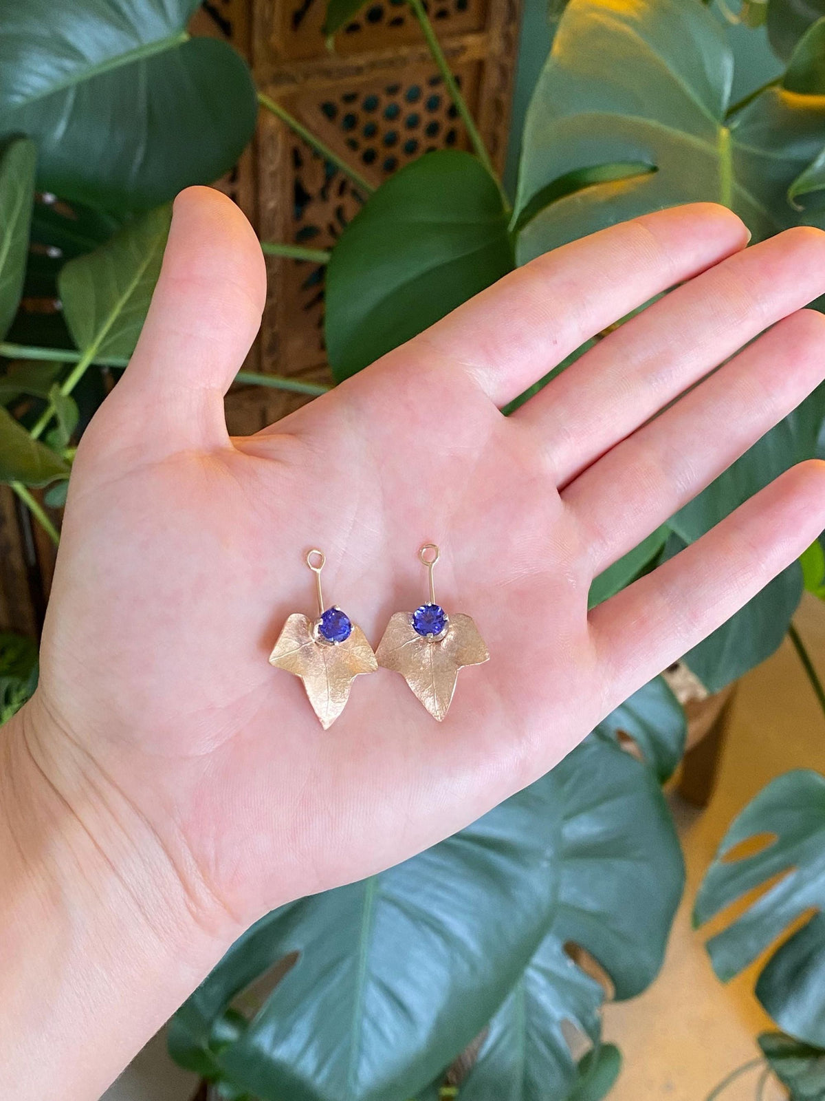 Vintage Solid 14k Tri Tone Gold Tanzanite Leaf Earring Jackets